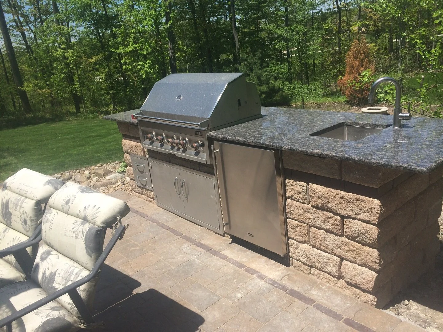 Outdoor kitchen in Bath Township, OH