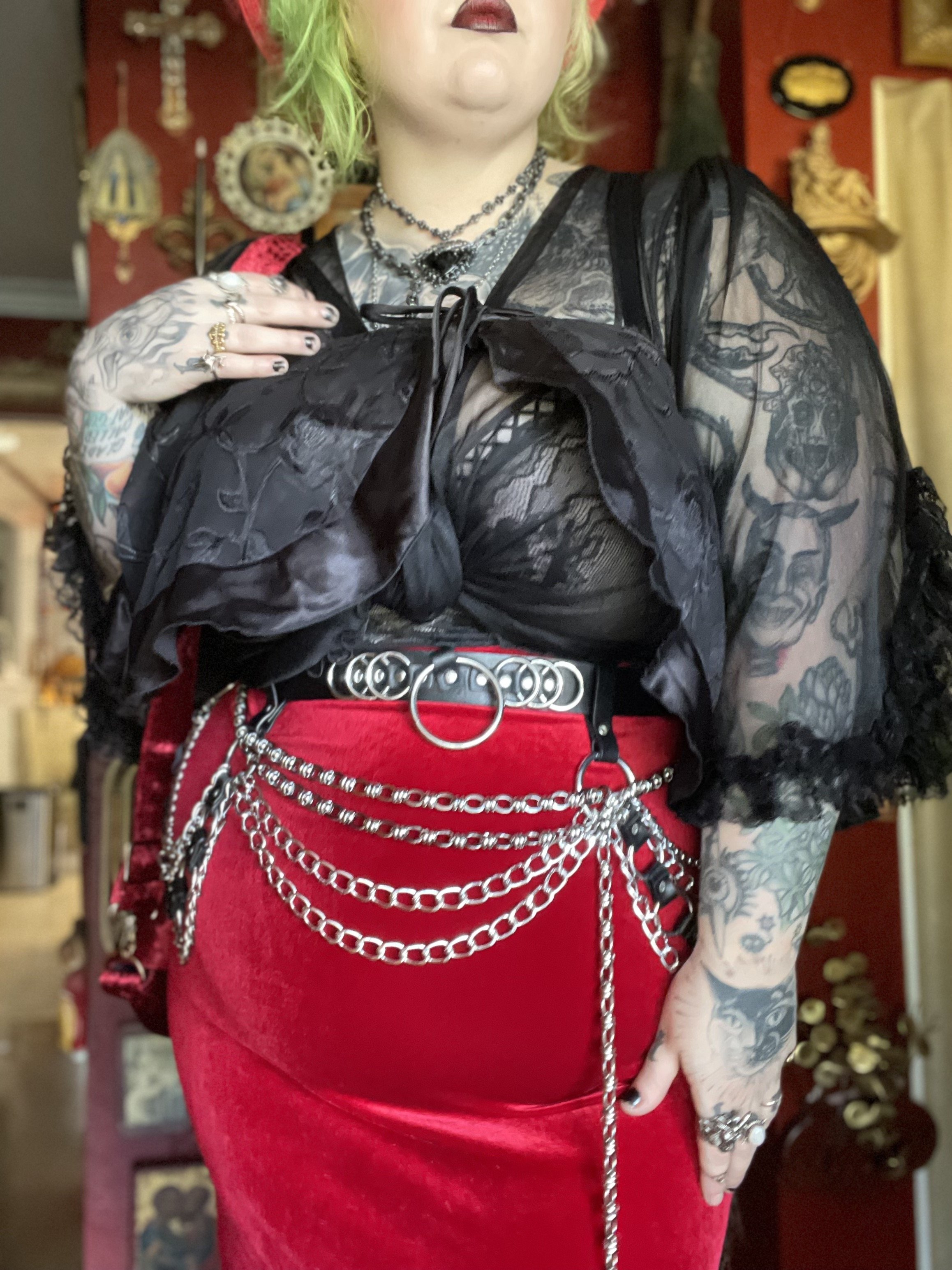 Draculacorsets - We have a whole line of new extreme waist corsets