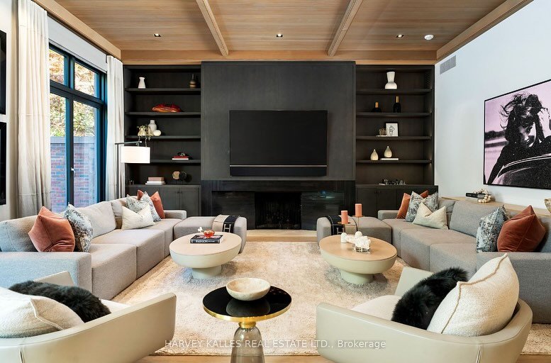 80 Chestnut Park // Listed by @thompsonteam_to
