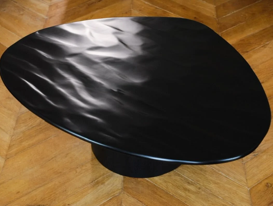 Table basse BALBECK en bois sculpt&eacute;. L 100x80 H35
Pi&egrave;ce unique #mobilier #tablebasse #furnituredesign #bois #decoration #archidinterieur #design #luxury