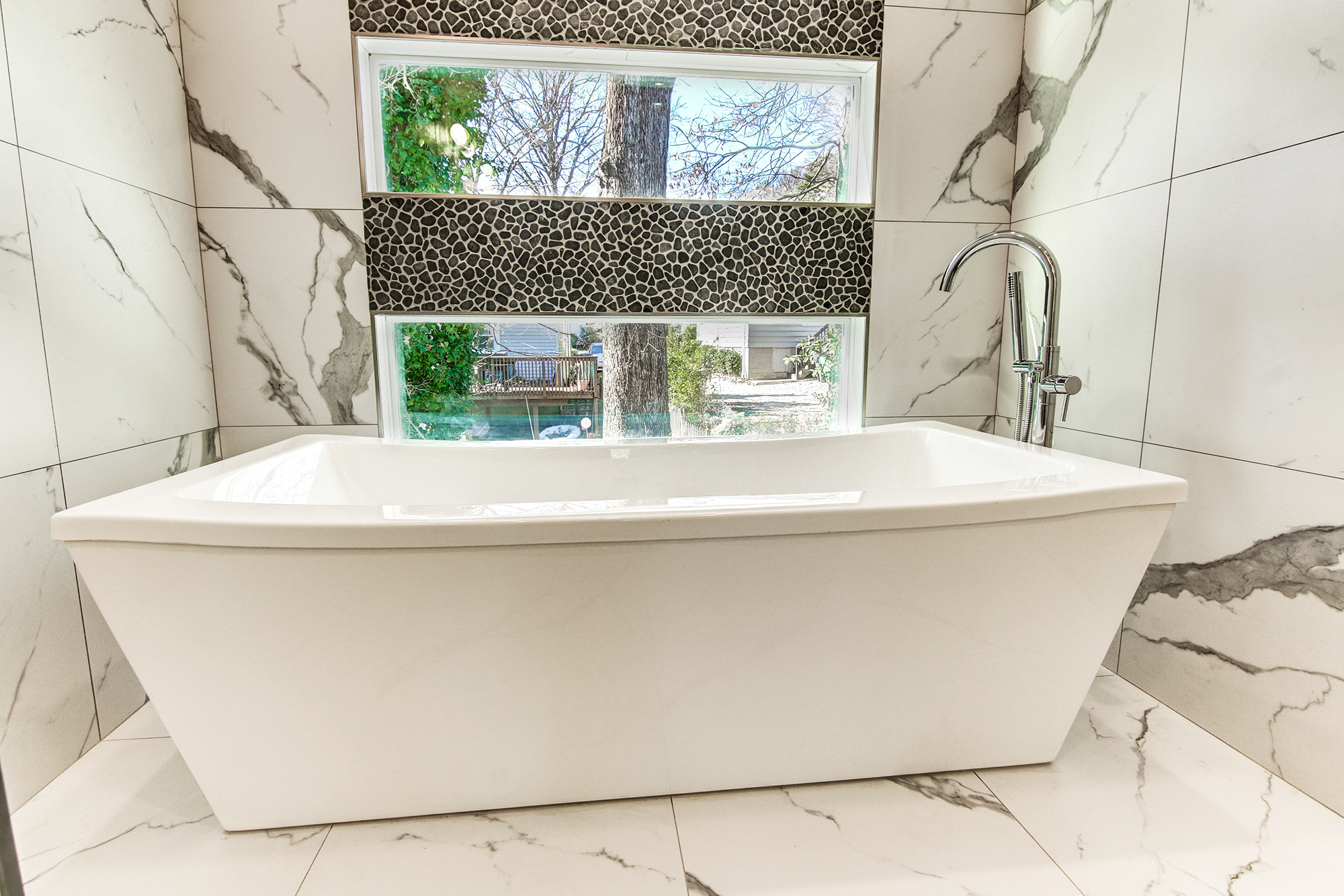 27master-bath.jpg