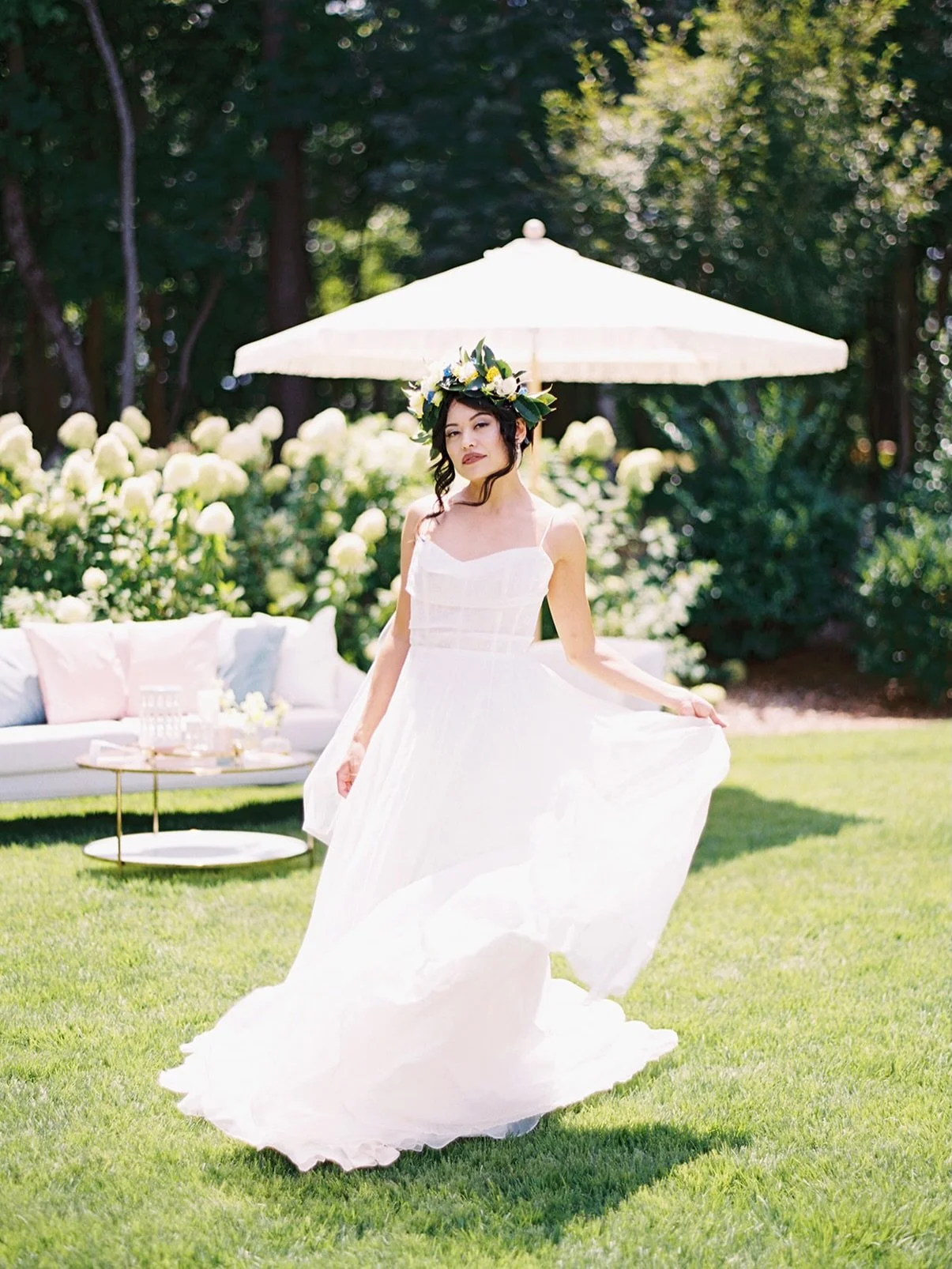 Spring has us falling in love all over again 🌼 

Florals: @wildfloraflowers 
Photography: @kaitlynblakephotography
