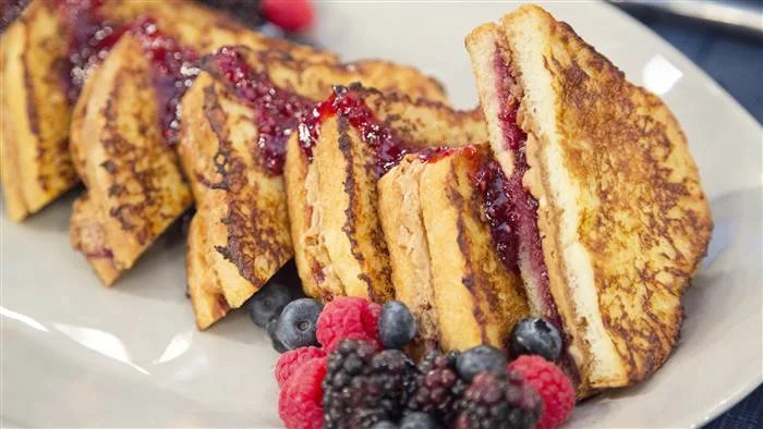 mkt-pbj-french-toast-sticks-today-171128-tease_8a35488de85004931723f233f96a9be1.today-inline-large.jpg