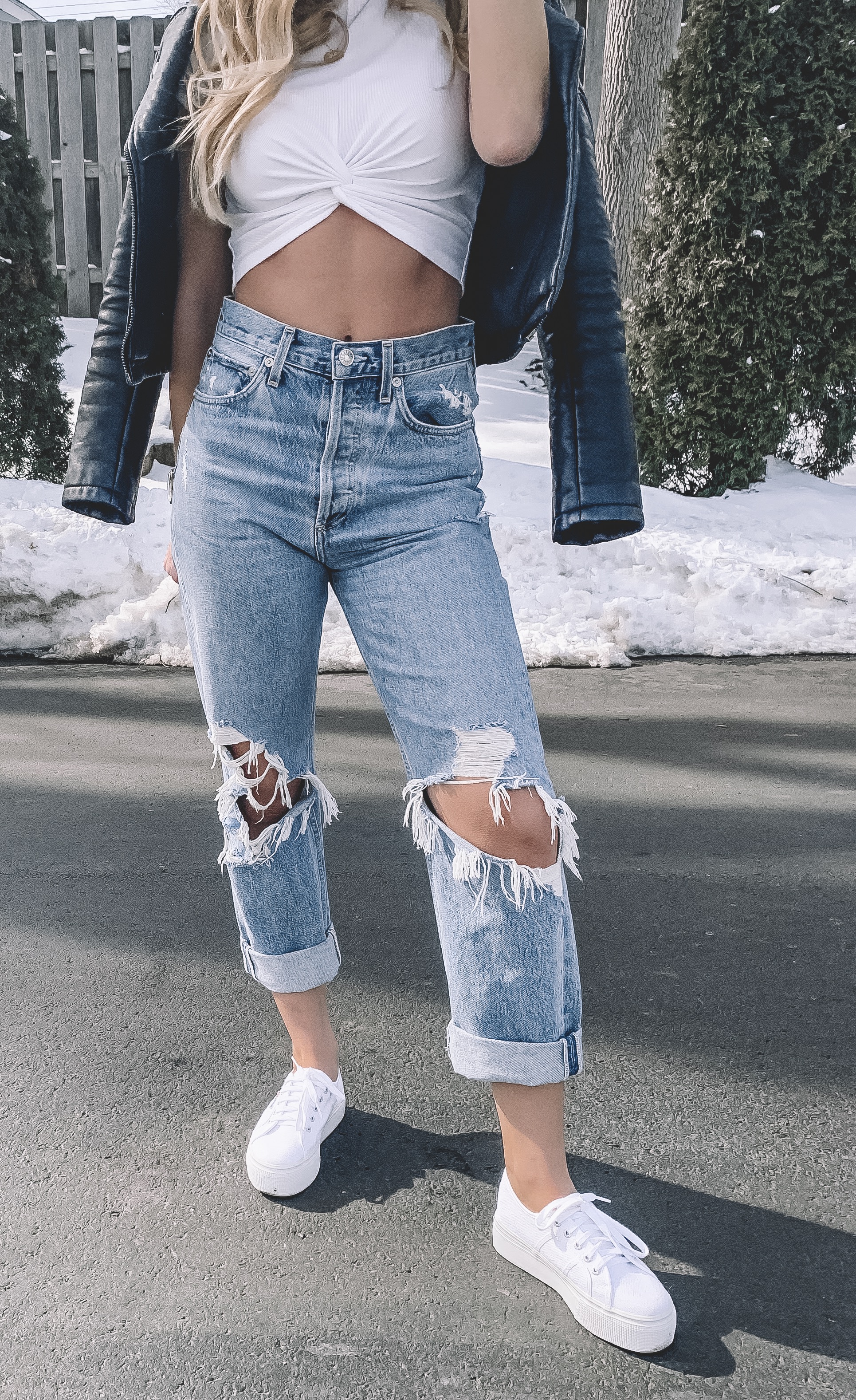 DIY fashion looks inspired by the clear-knee mom jeans from