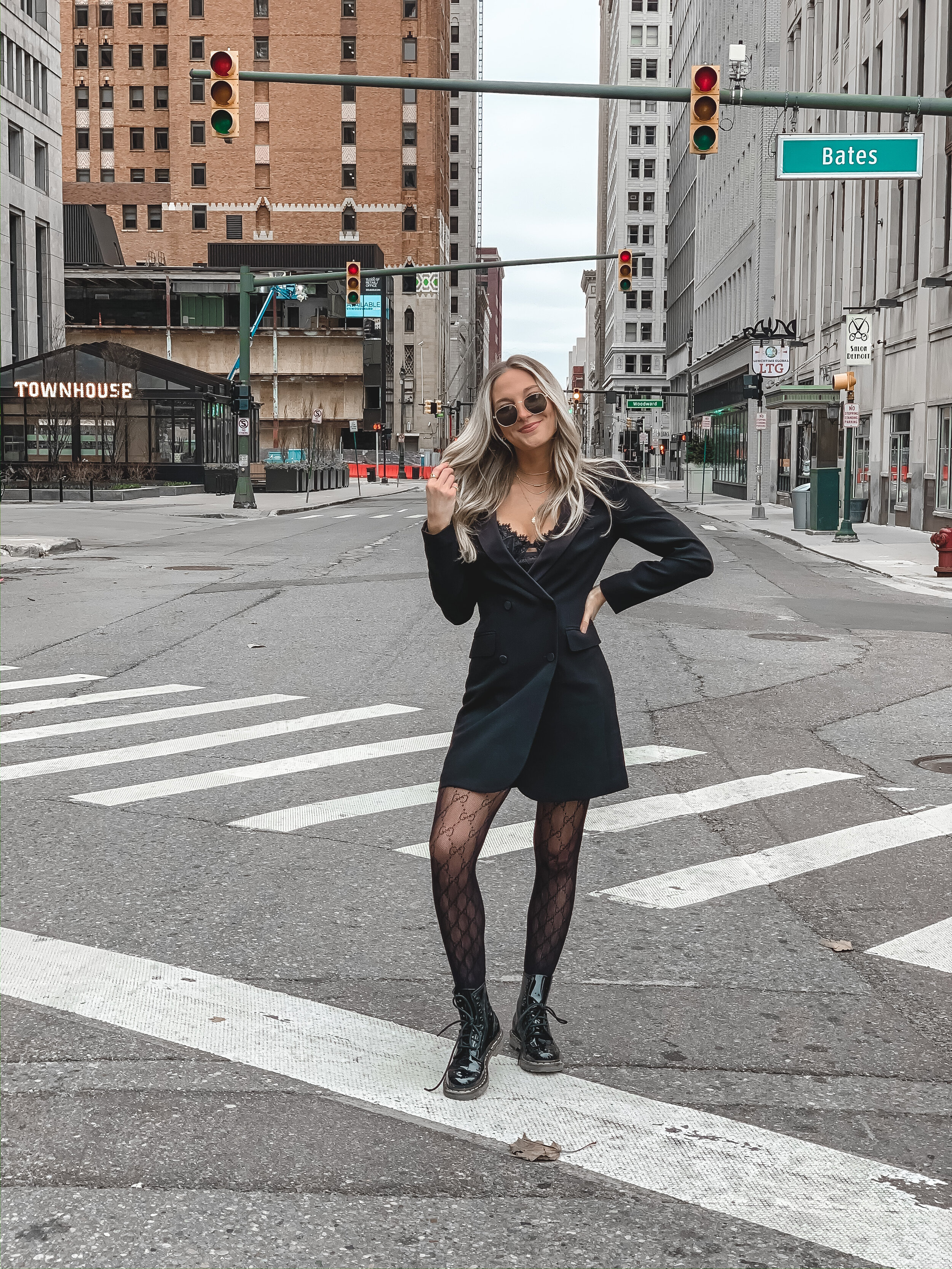 4 Ways to Style Gucci Tights — Modishly Mackenzie