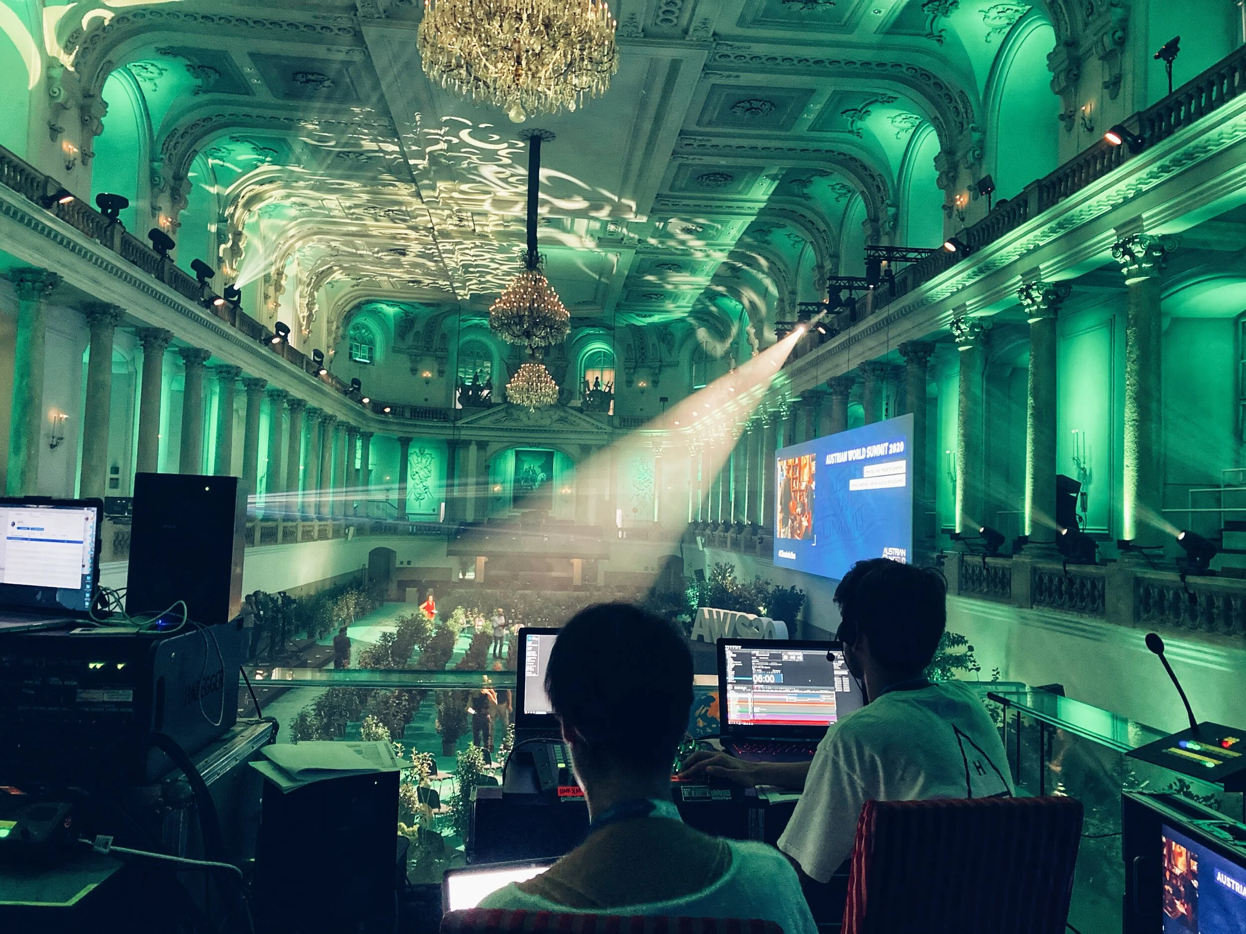 programming the audiovisual elements in collaboration with Lichtermacher.