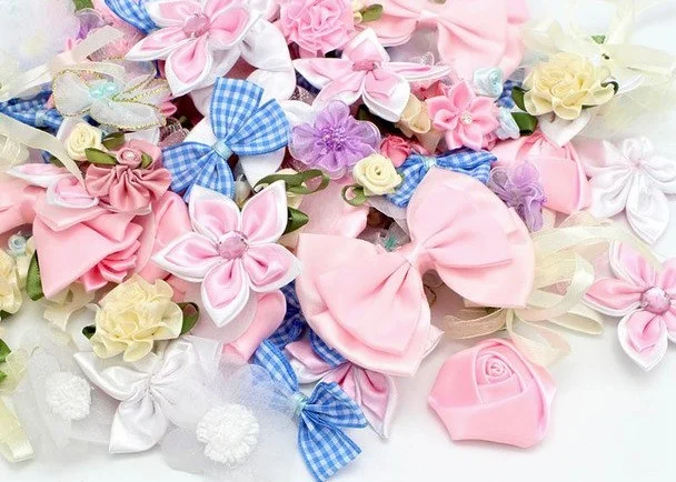 hair bow overload.jpg