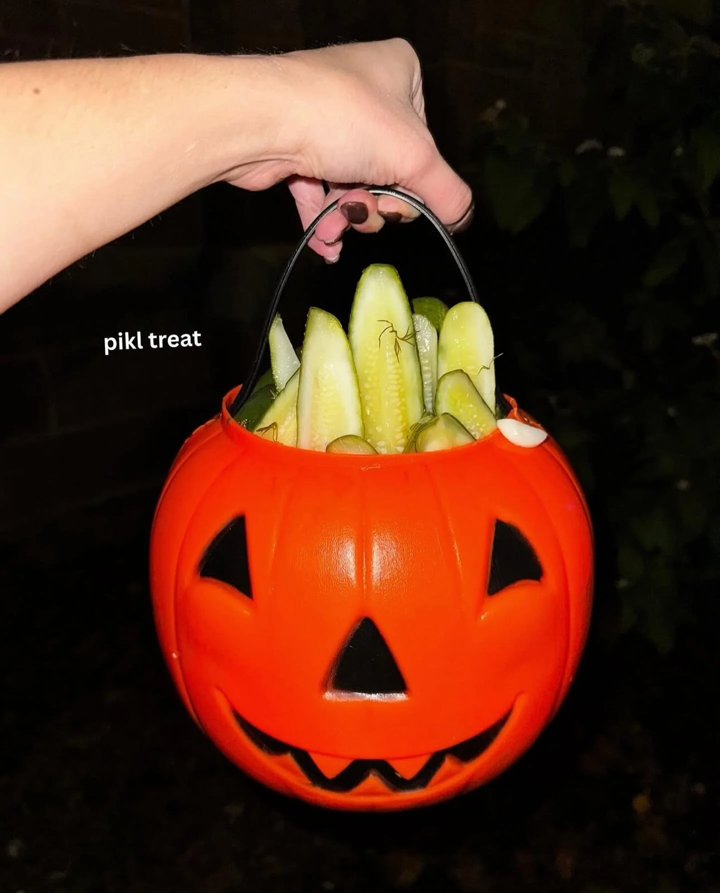 Drop em in the fryer and we good 🥒🎃

#thelibrarycafeandbar #pickletreat