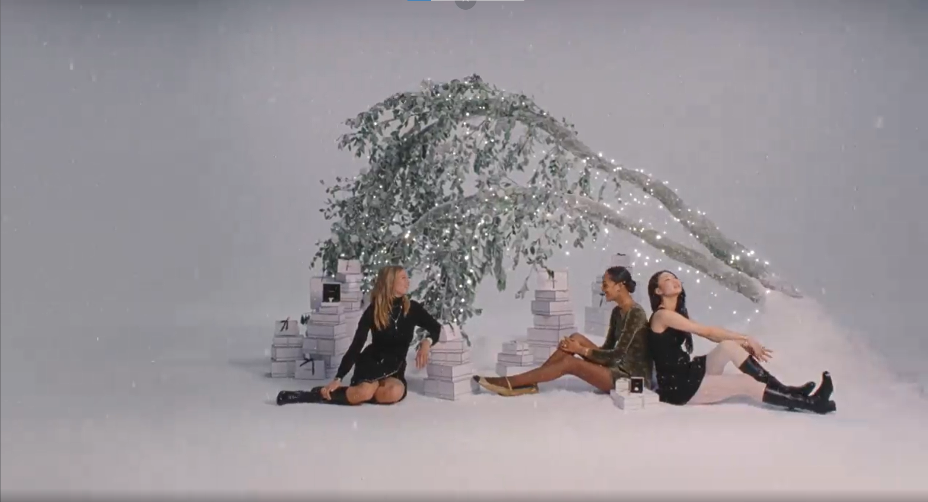 Snow particle work for Chanel 2024