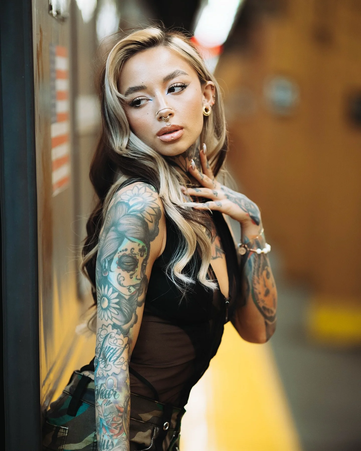 Using the element of surprise and sharing a day early 😉😉😉. 

@officialsheargenius is my most photographed subject. The only person I&rsquo;ve photographed about 5 times? She&rsquo;s amazing. So lucky to be friends with her. She&rsquo;s so talented