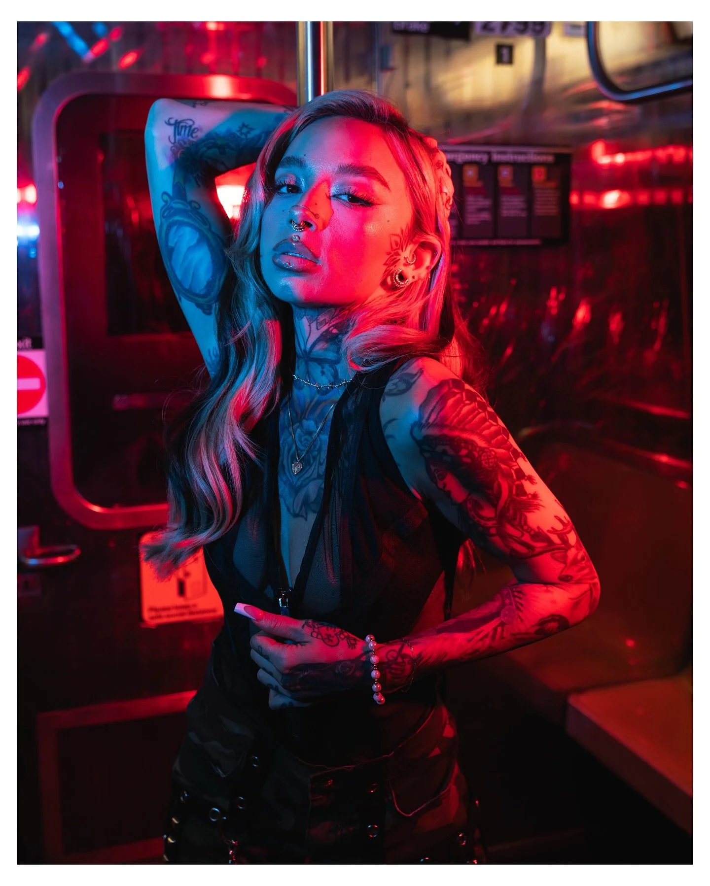 When the subway becomes your photo studio 
@officialsheargenius 
Which one is your favorite? 1, 2 or 3?

DM me to book your photo session 
Link in bio for more info 

#nycprimeshots #nycphoto #nycportraits #nycheadshotphotographer #nycfashionblogger 