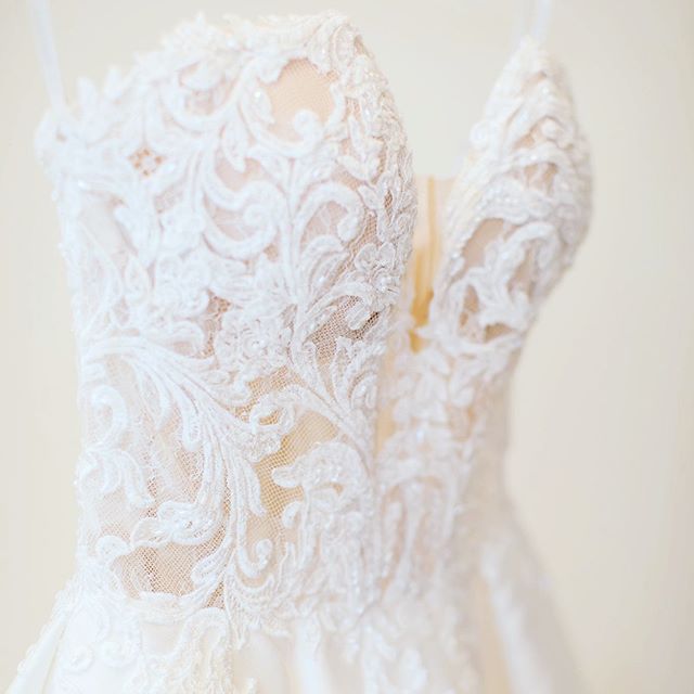 Sweetheart + Lace Details 😍