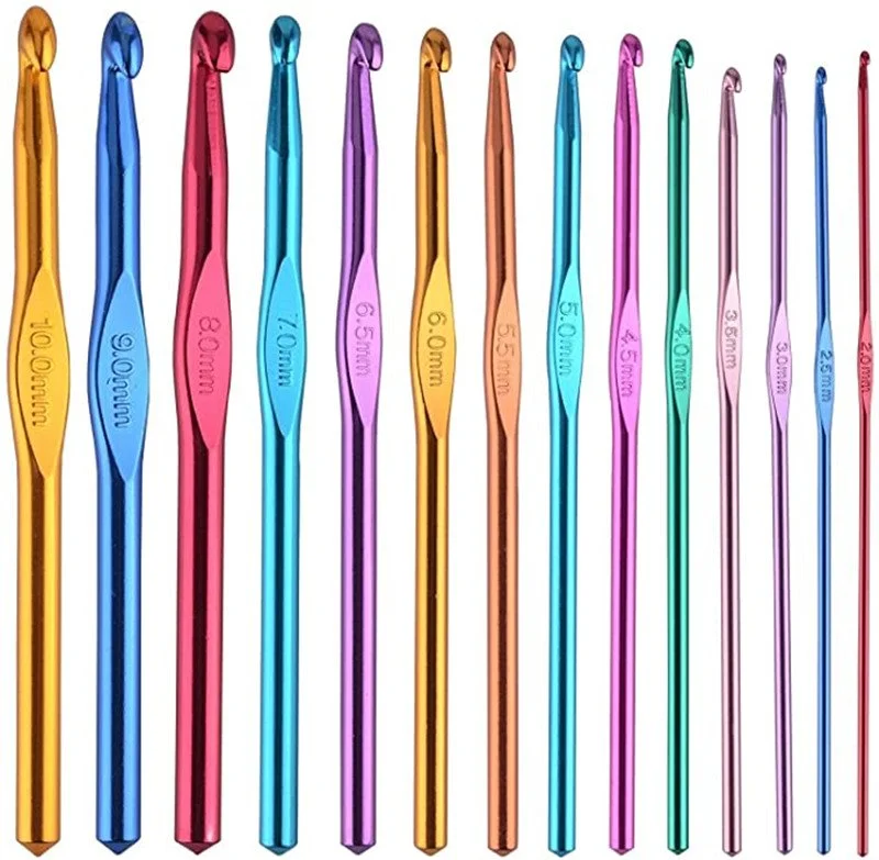 CROCHET HOOK SET - METAL - 12 HOOKS