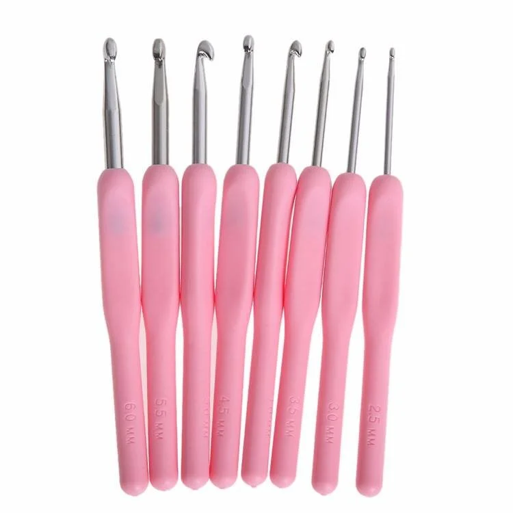 EVERYDAY SOFT HANDLE CROCHET HOOK SET 8 HOOKS — Yarns