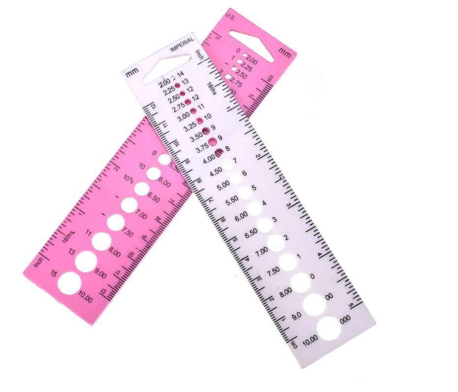 KNITTING NEEDLE GAUGE RULER - SQUARE