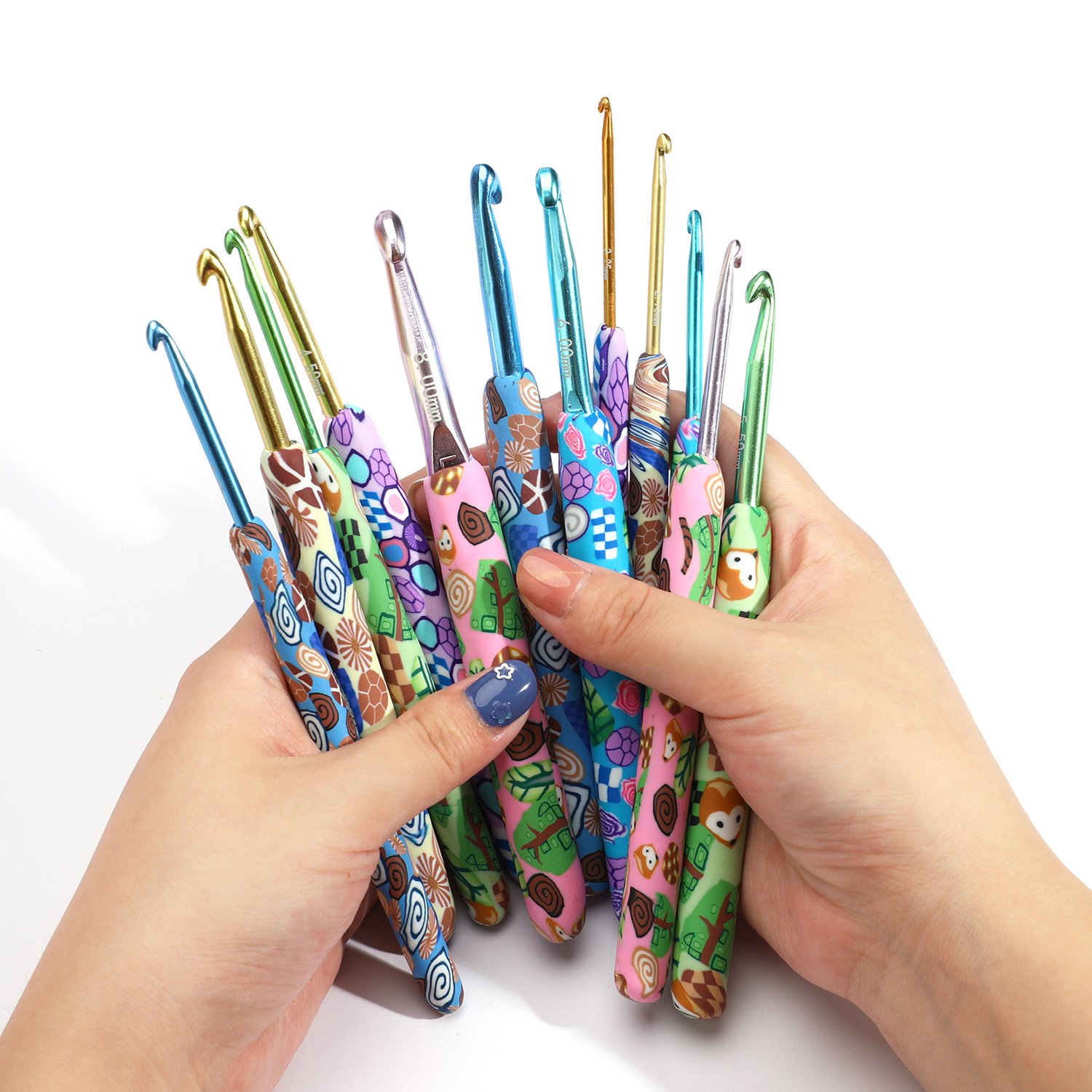 CROCHET HOOKS - ANIMAL FUN – INCLUDES 12 PIECES —  - Yarns,  Patterns and Accessories