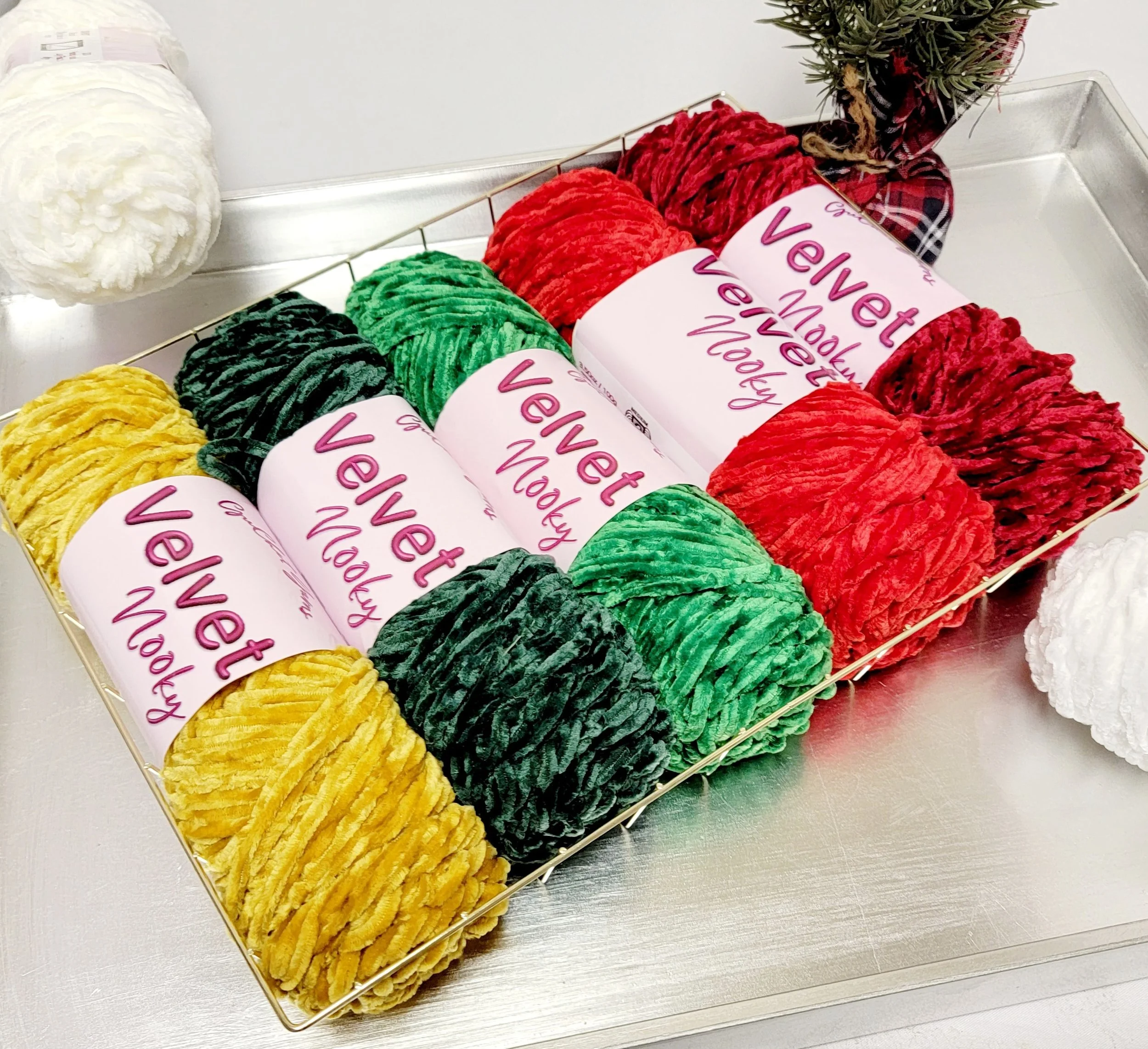 YARN GIFT SET - VELVET - JINGLE BEDS