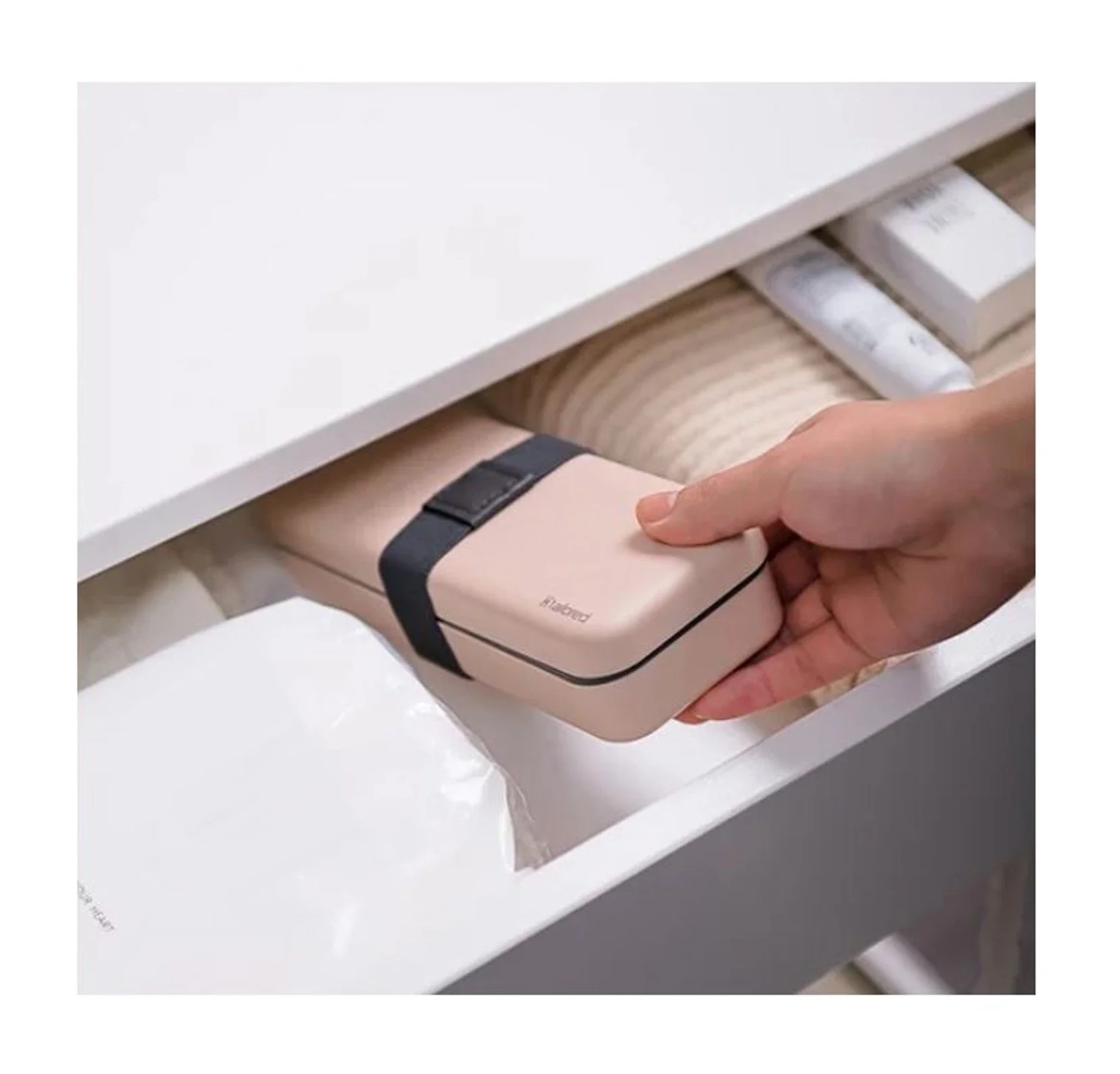 Sewing kit, travel sewing kit, DIY Sewing Kit, Beginner Sewing kit, pretty sewing kit, portable sewing kit for wedding day, Sewing kit for college student, hand sewing kit, travel sewing kit, g (Copy)