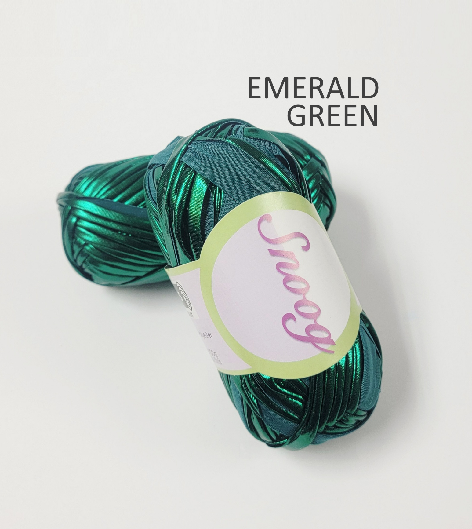 14 Snoog Metallic T-Shirt Yarn by GuChet Emerald Green.png