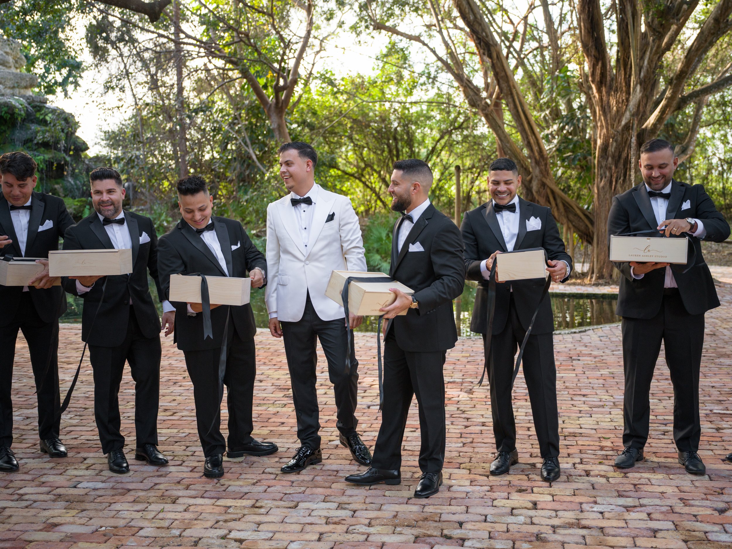 luxury-groomsmen-gift-box-miami.JPG