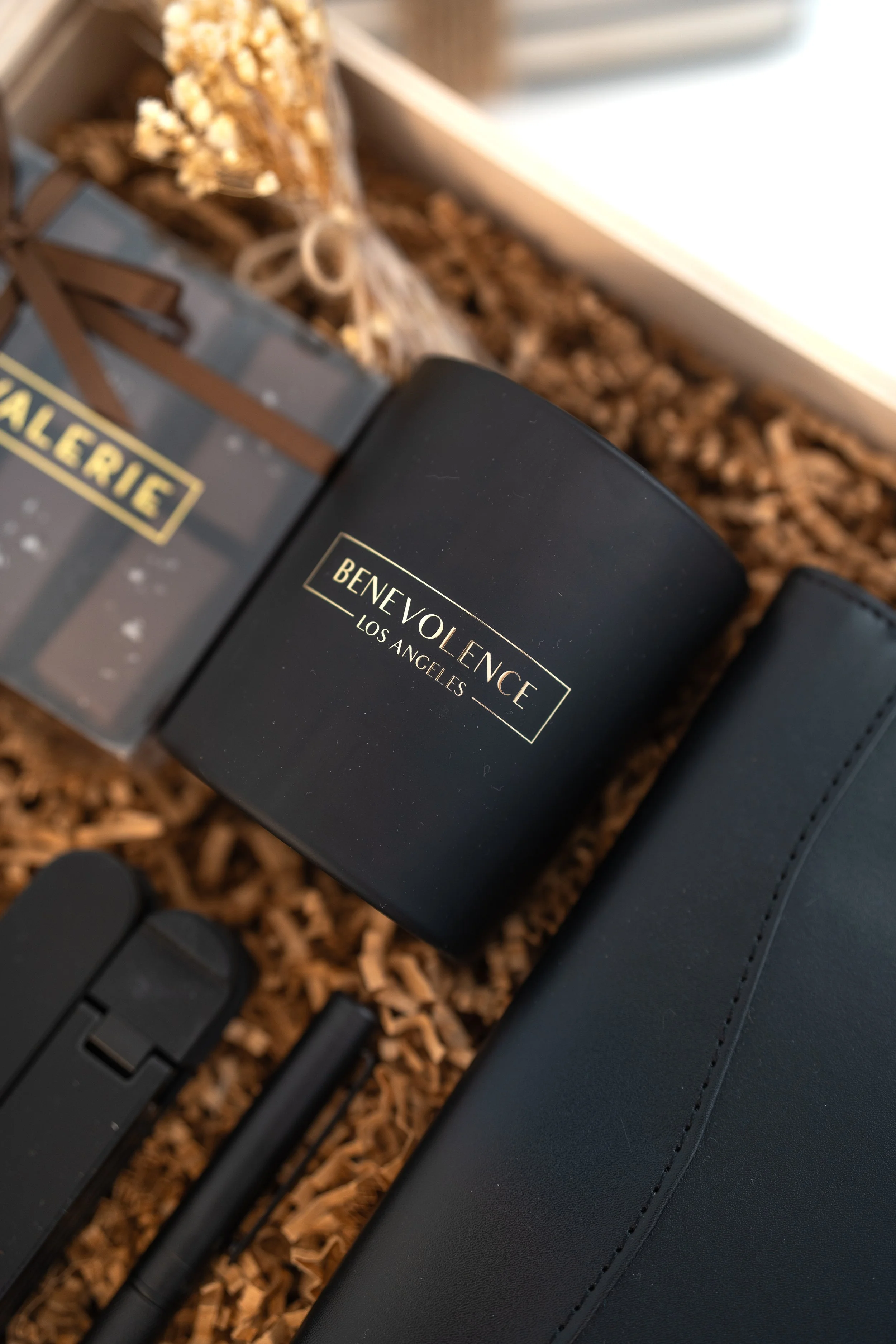 Premium details inside a custom corporate gift box