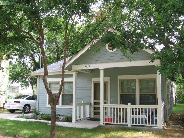 Spence Street Alley Flat rental unit