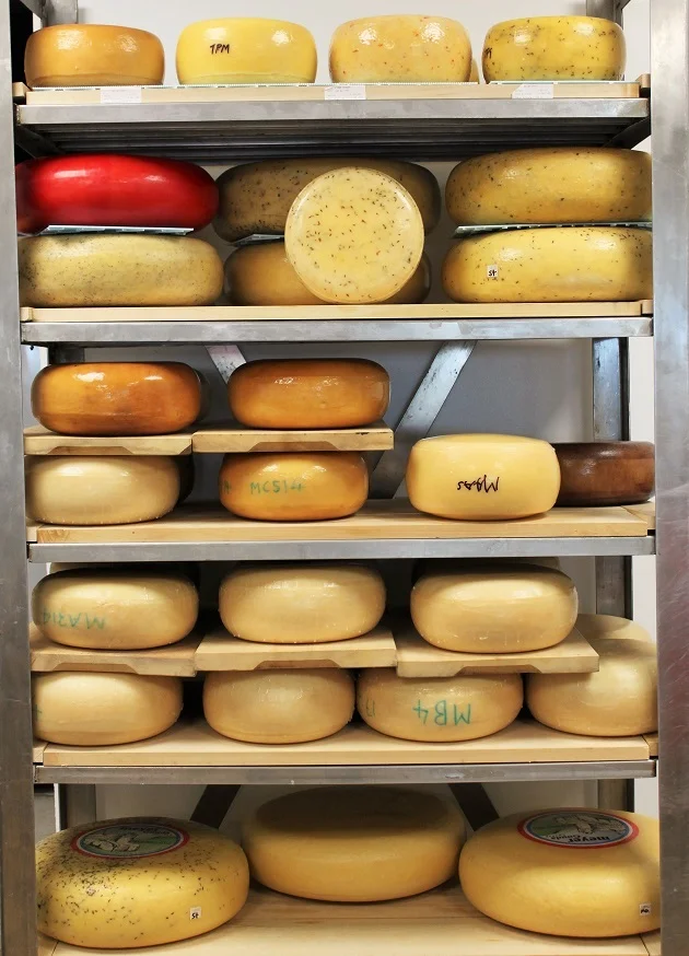 C'est Cheese A highlight of Featherston - the most passionate little cheese shop around. Anything you can dream of, they've got it including an array of deli meats and speciality items.