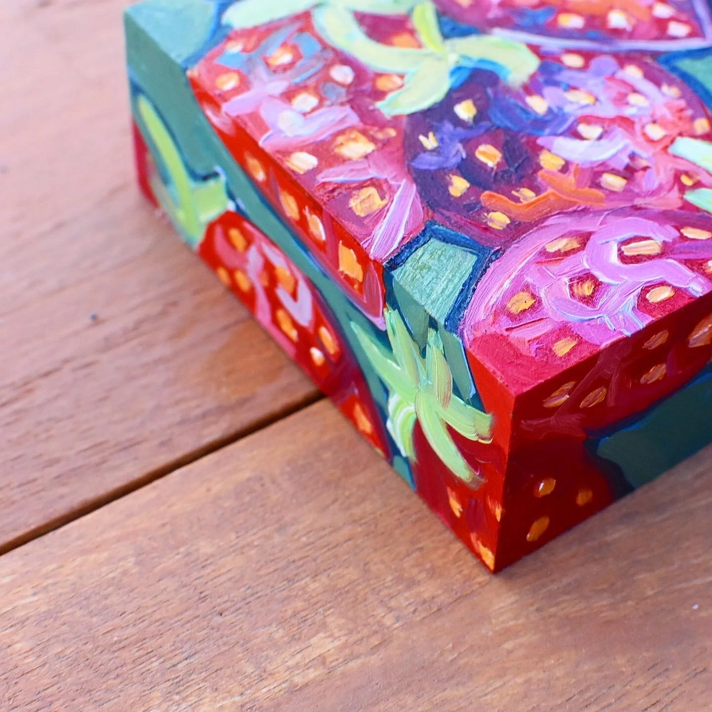 8DC53E00-566E-4453-80C3-DA9CC285F6A9