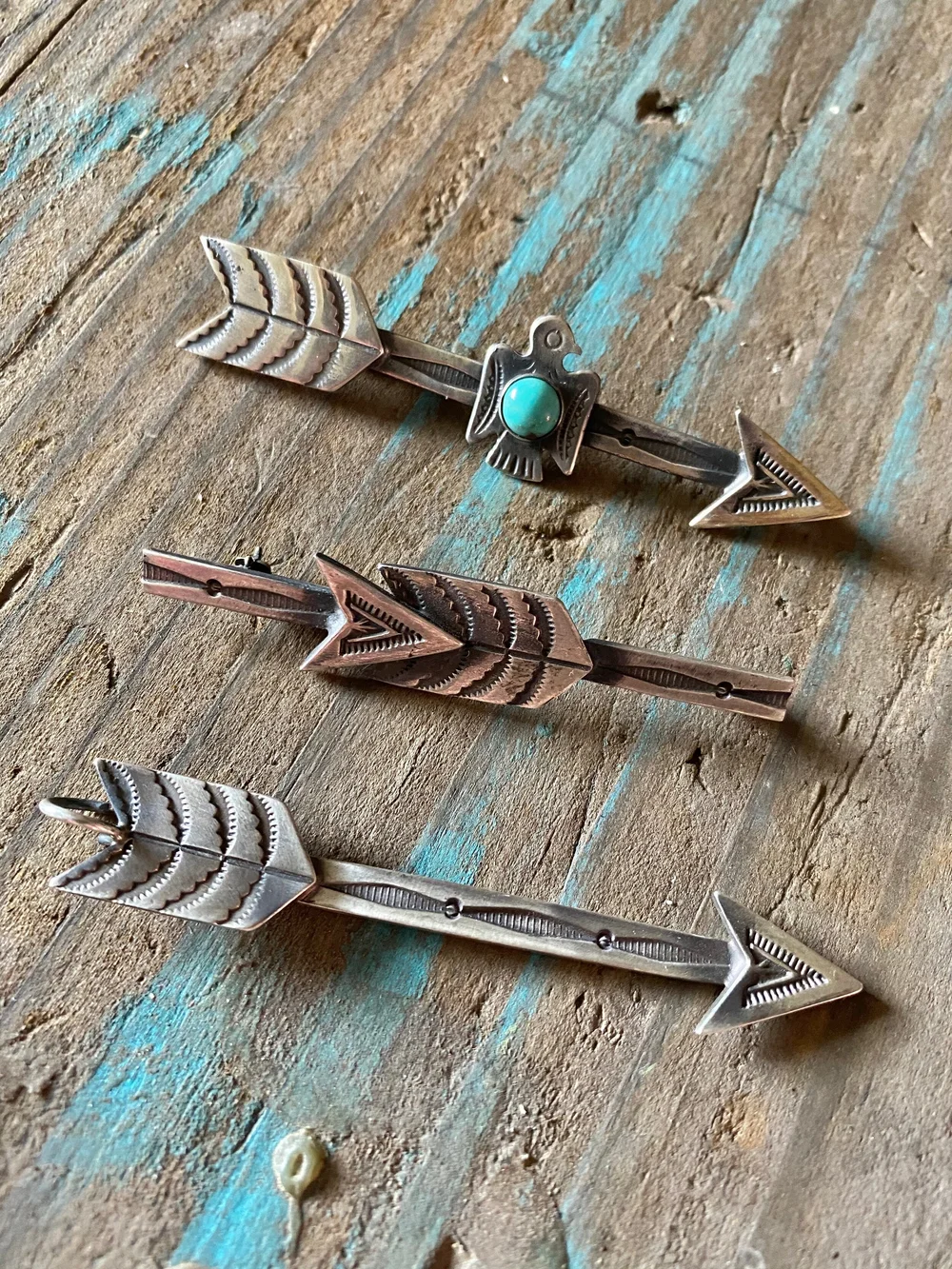 アクセサリー RED RABBIT TRADING PIN ARROW bryceland's RED RABBIT TRADING PIN ARROW bryceland's - メルカリ