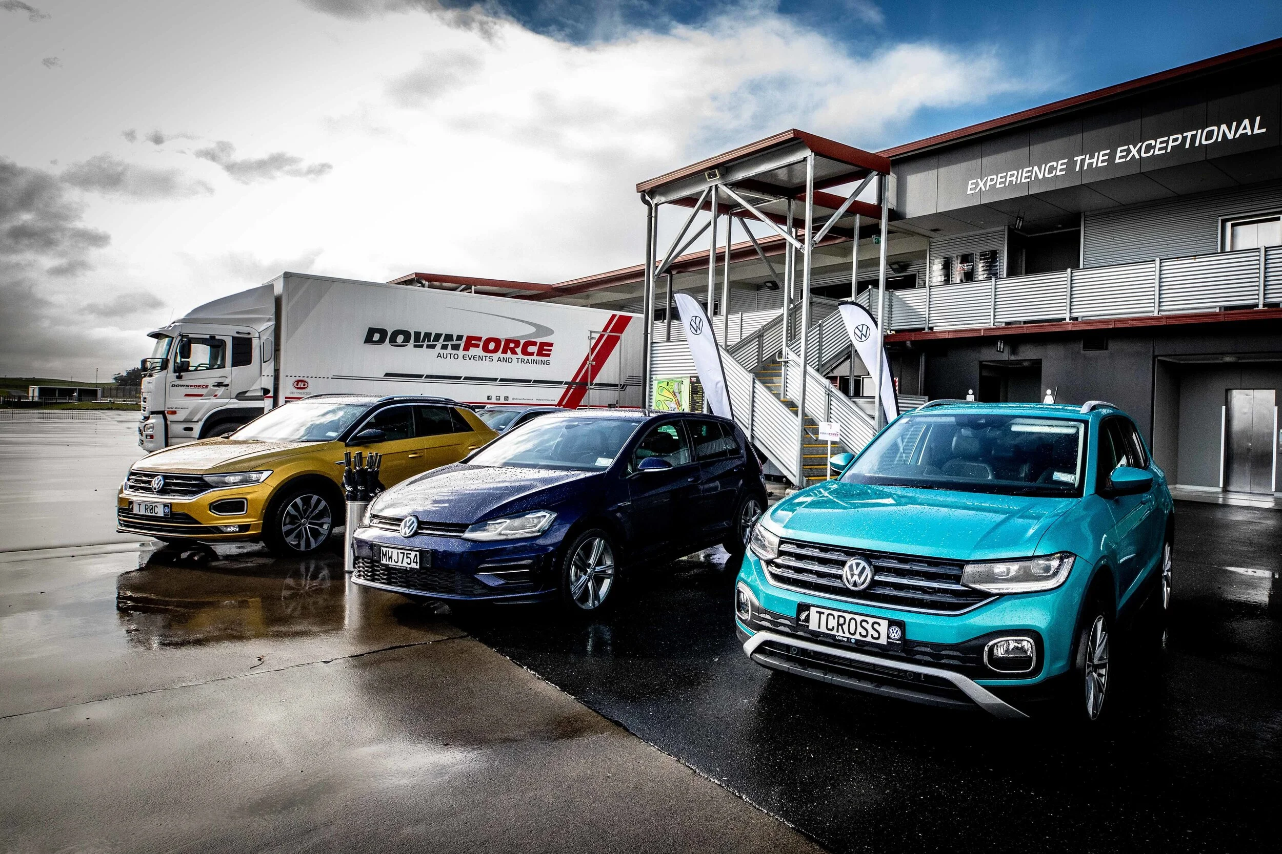 DOWNFORCE VW FIRST GEAR LR-9727.JPG