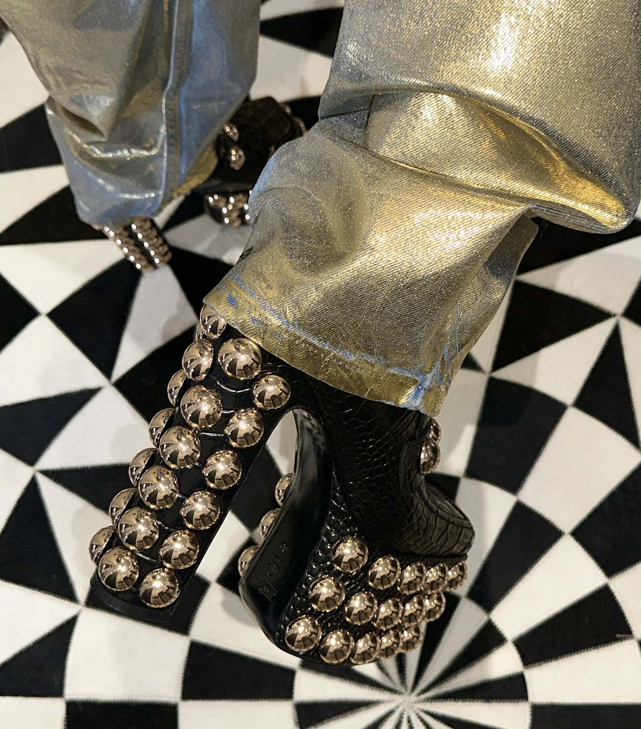 RYDER (BLACK CROC) SIZE 39