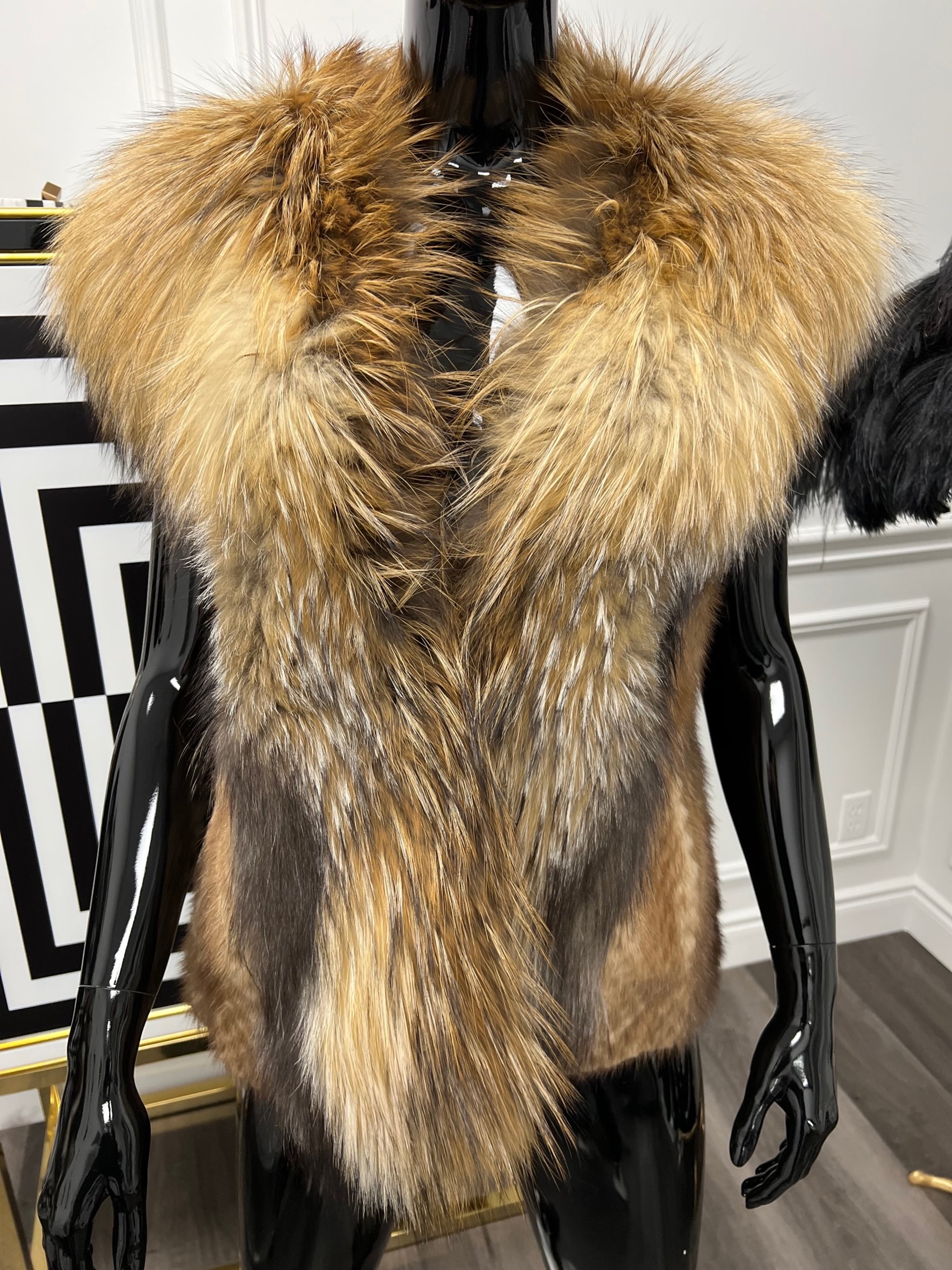 OVERSIZED SHAWL COLLAR FUR VEST (GILET)