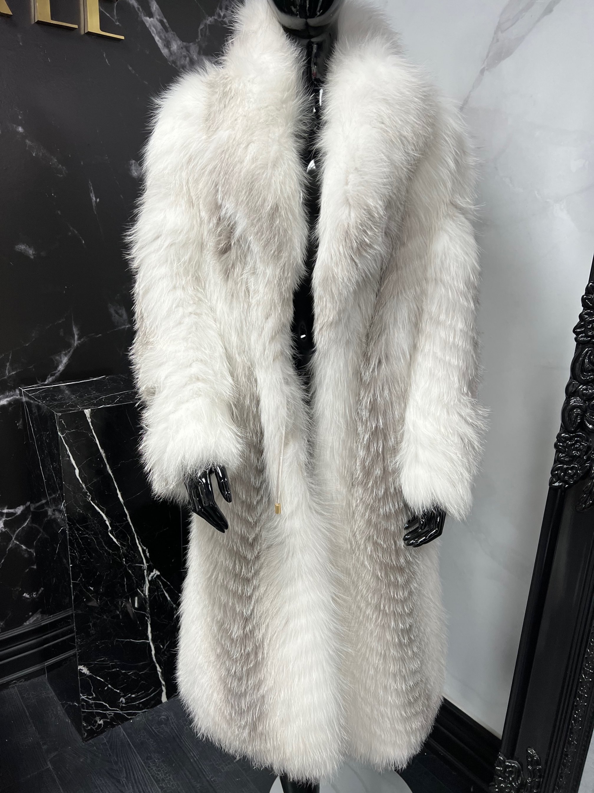 KNITTED FOX FUR LONG LENGTH COAT (M/L)