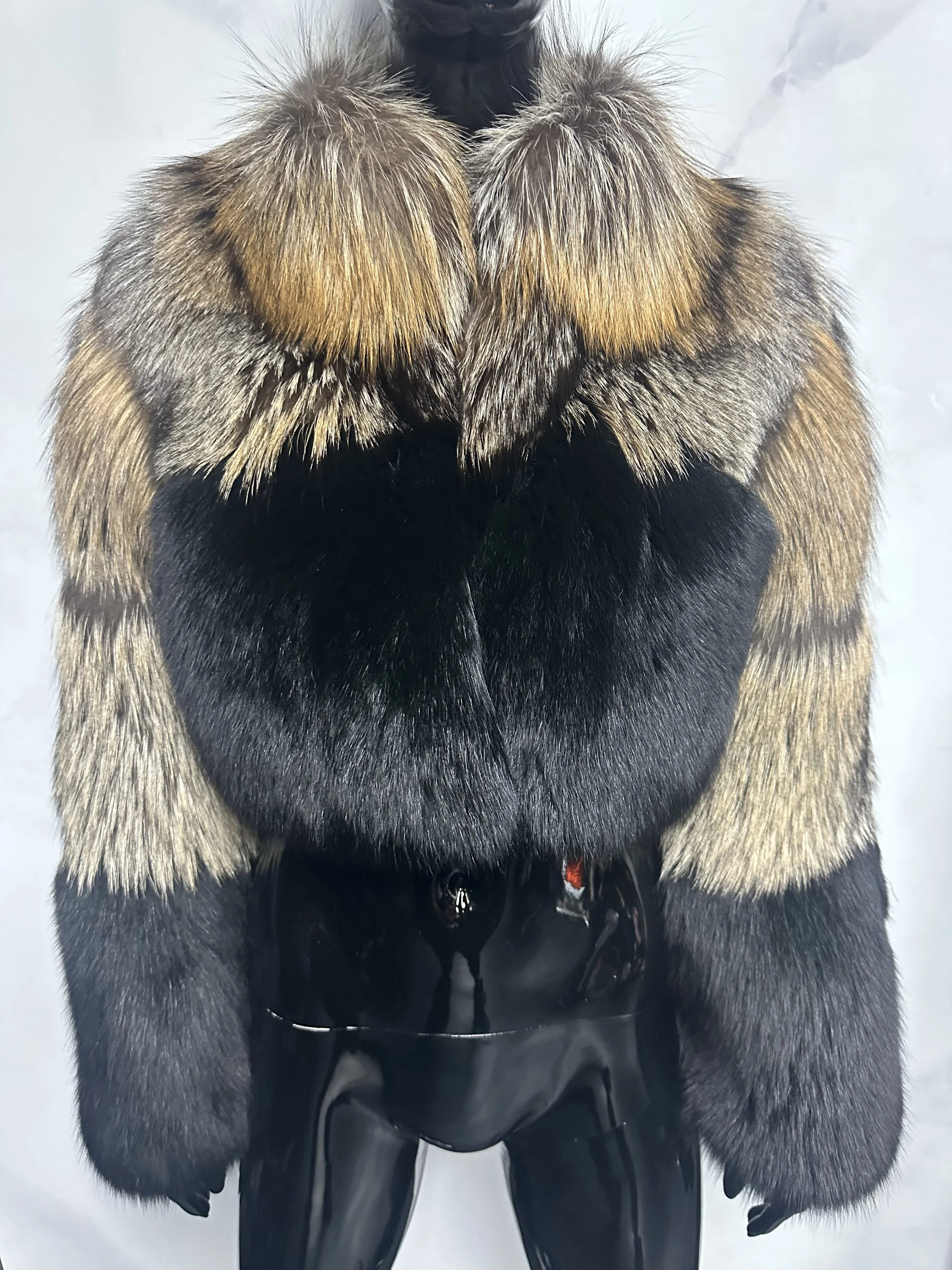 NATURAL BROWN CROPPED FOX BOMBER M/L