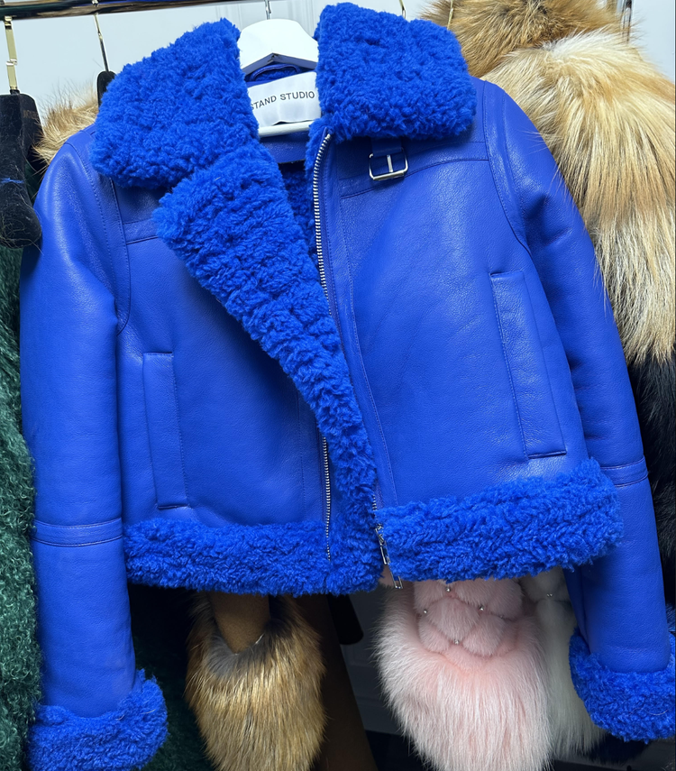 Louis Vuitton silk calfskin mink fur vest gilet coat Navy blue shearling 42  L 10