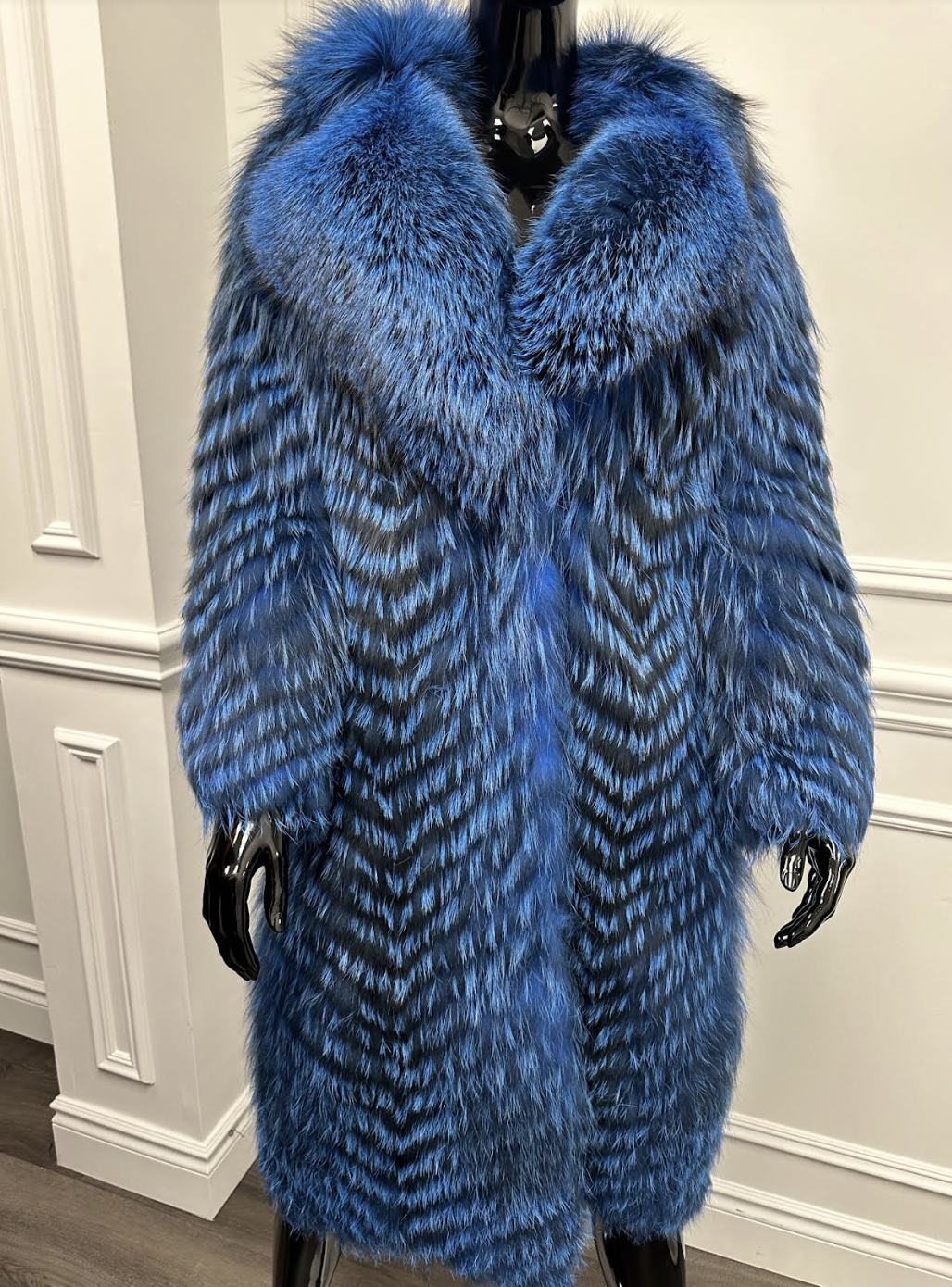 BLUE KNITTED FOX FUR COAT SZ M/L