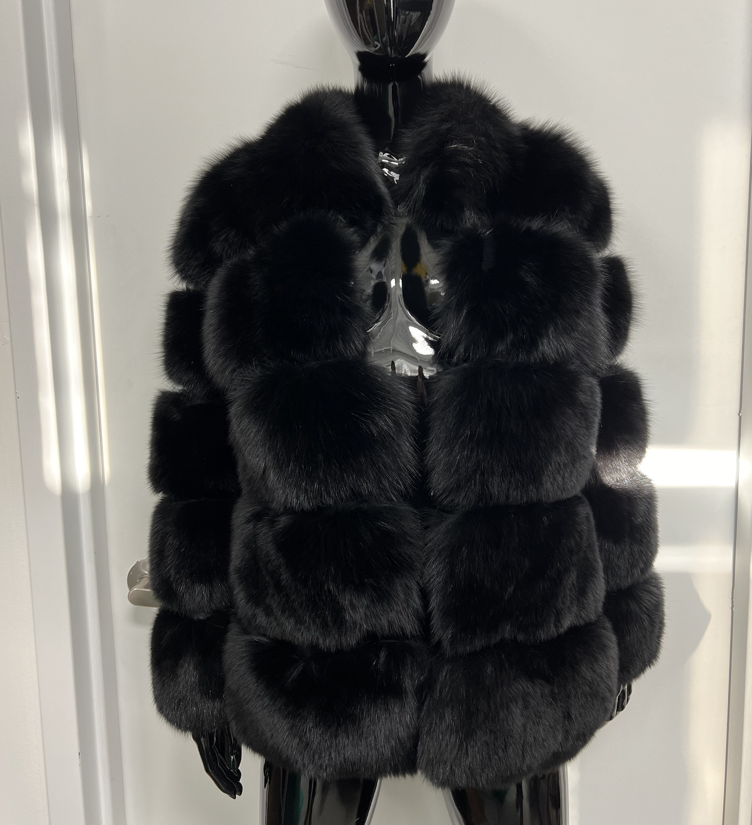 BLACK FOX FUR COAT M/L