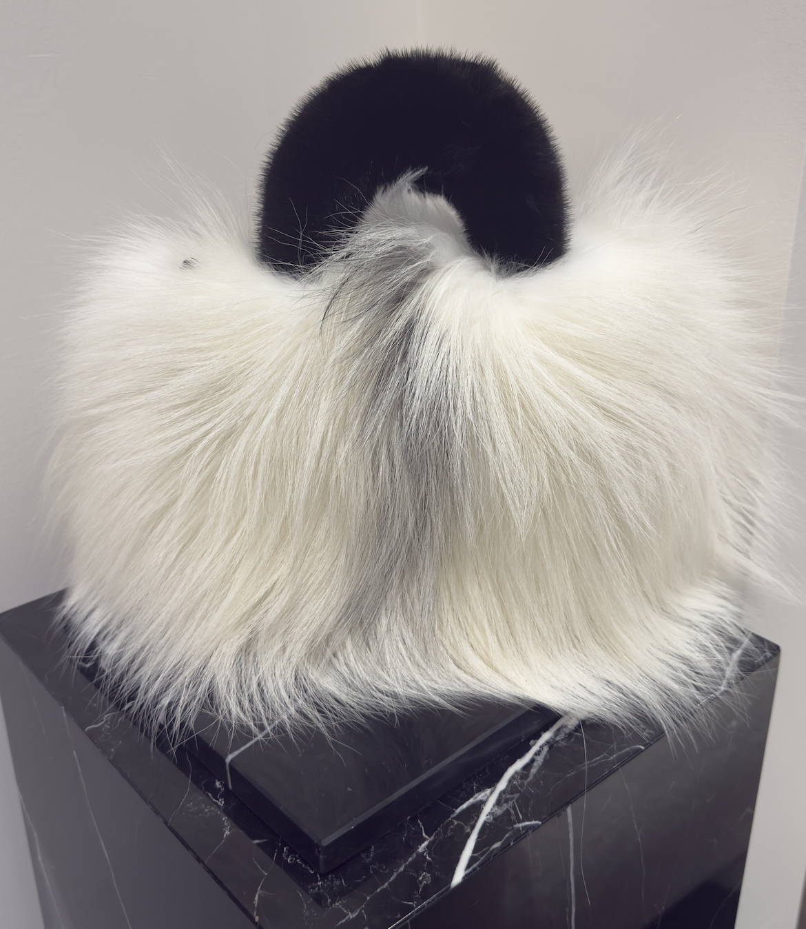 FOXXY BAG (WHITE WITH BLACK HANDLE)