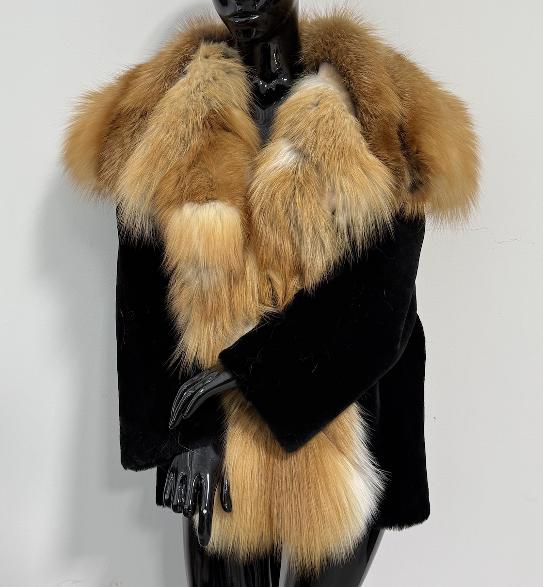 OVERSIZED FOX SHAWL X SHEARLING COAT PETITE (M/L)