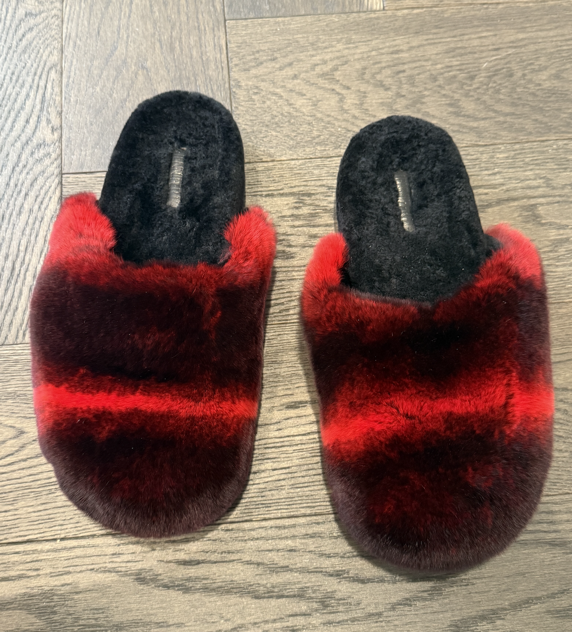RED CHINCHILLA SLIPPER - SIZE 39