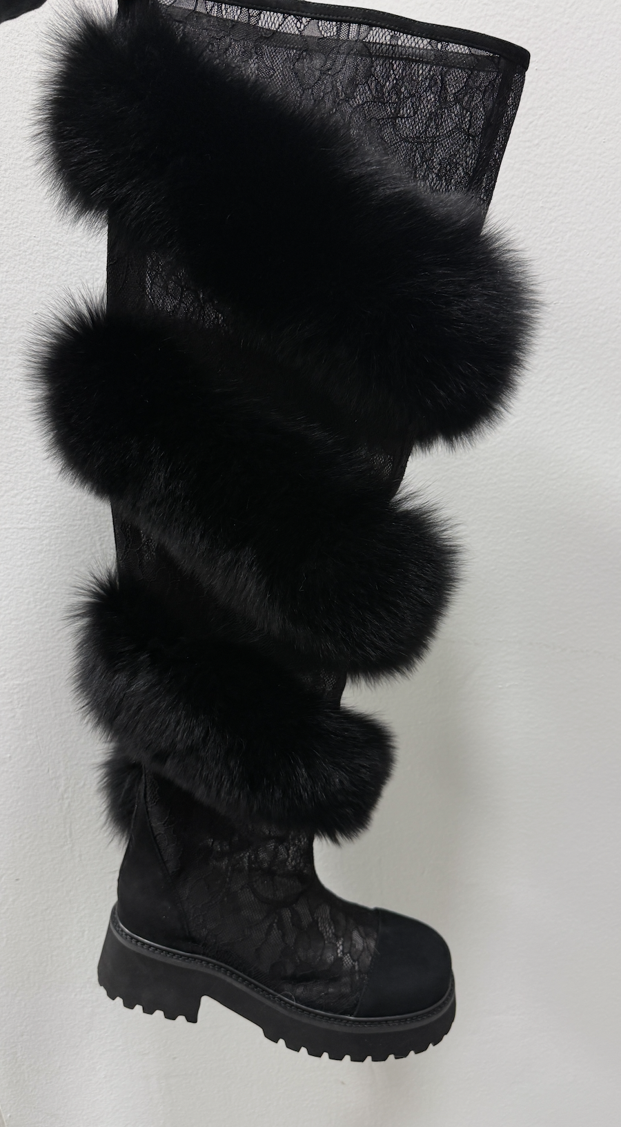 FOX FUR X RUNWAY COMBAT BOOT SAMPLE - SIZE 42 R
