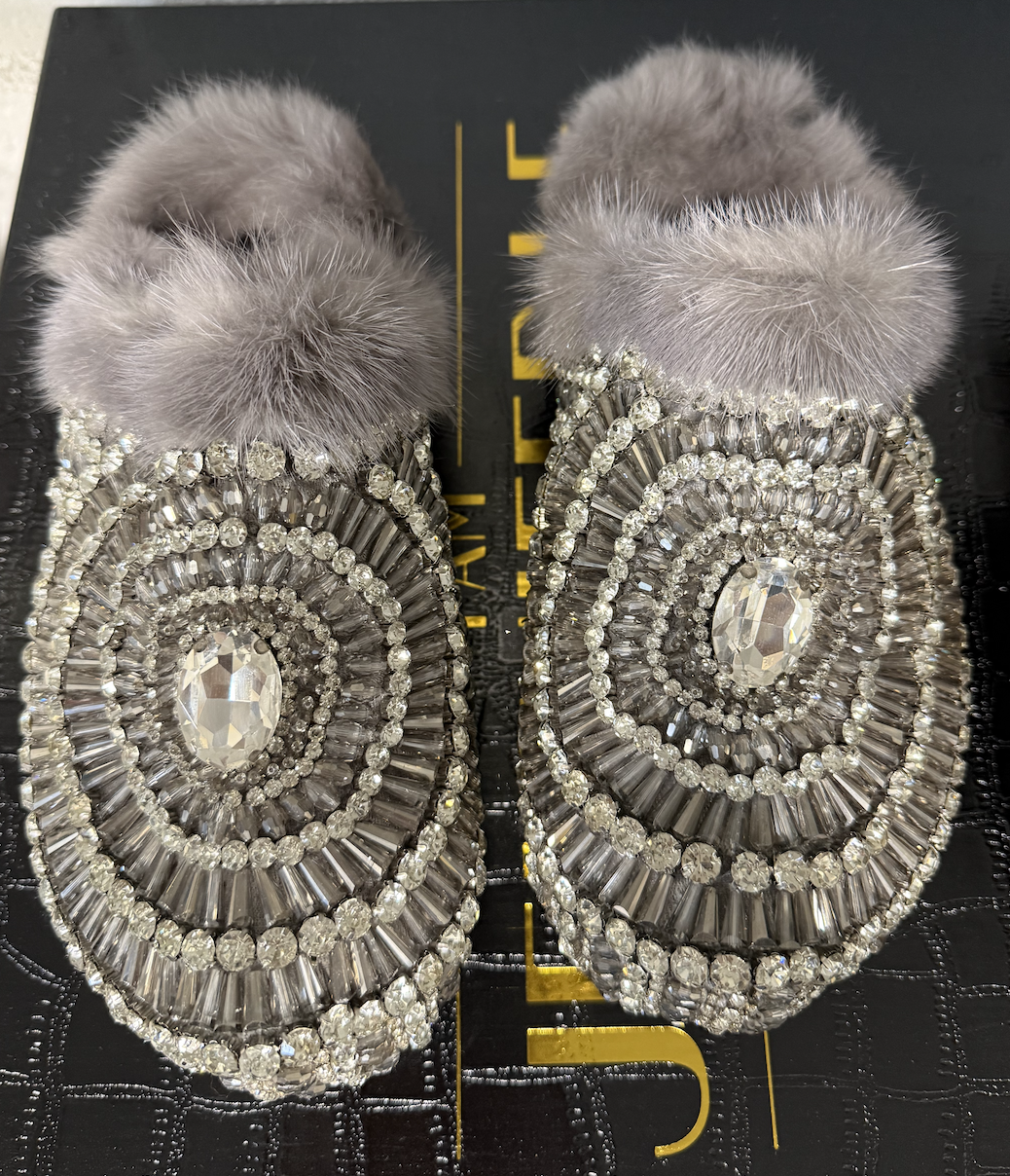 MINK X CRYSTAL GOOD FORTUNE LIGHT GREY SLIPPER