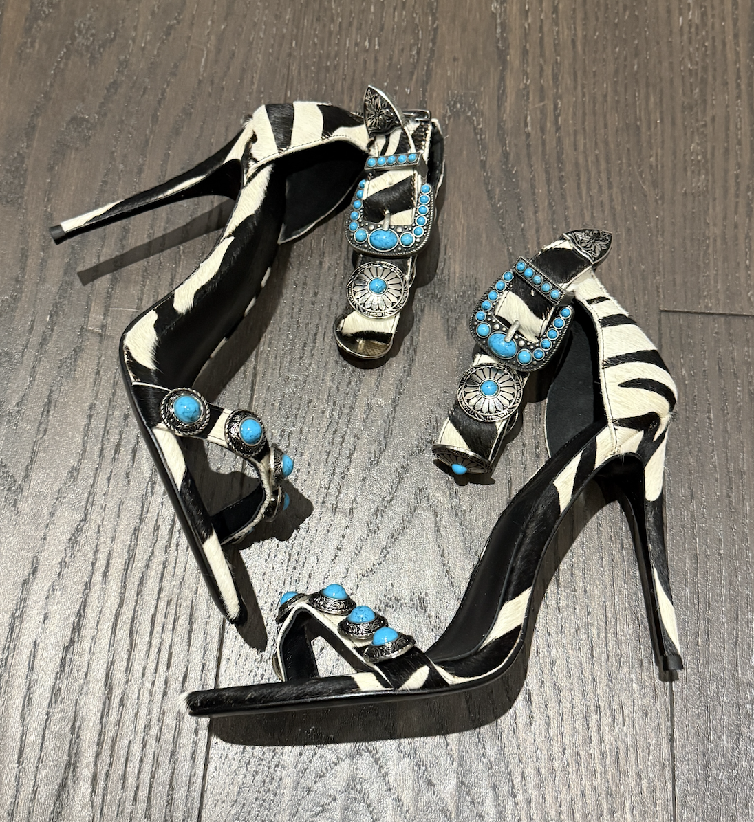 ZEBRA CALF HAIR X TURQUOISE STONE STUDS X BUCKLES SANDAL (SIZED 39)