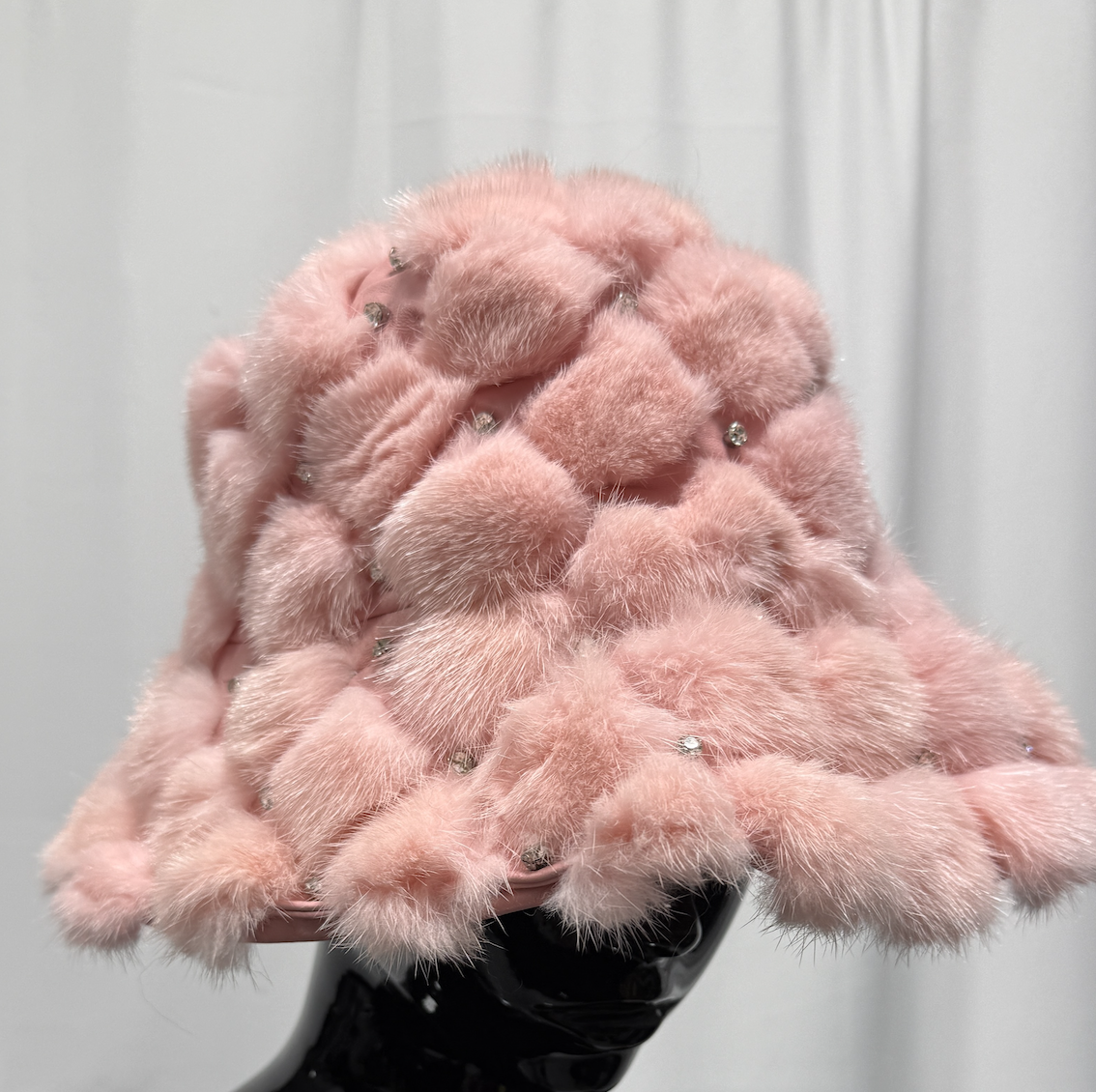 LIGHT PINK MINK X CRYSTAL X LEATHER BUCKET HAT