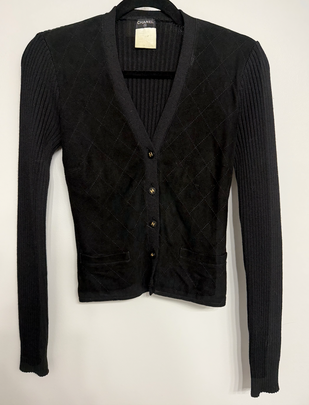 CHANEL SUEDE X RIBBED CC BUTTON DOWN CARDIGAN (SIZE 40)