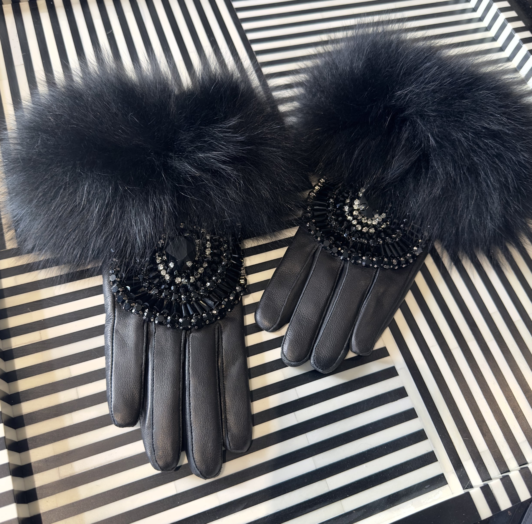 BLACK BEADED CRYSTAL GLOVE WITH FUR CUFF (SIZE 7.5)