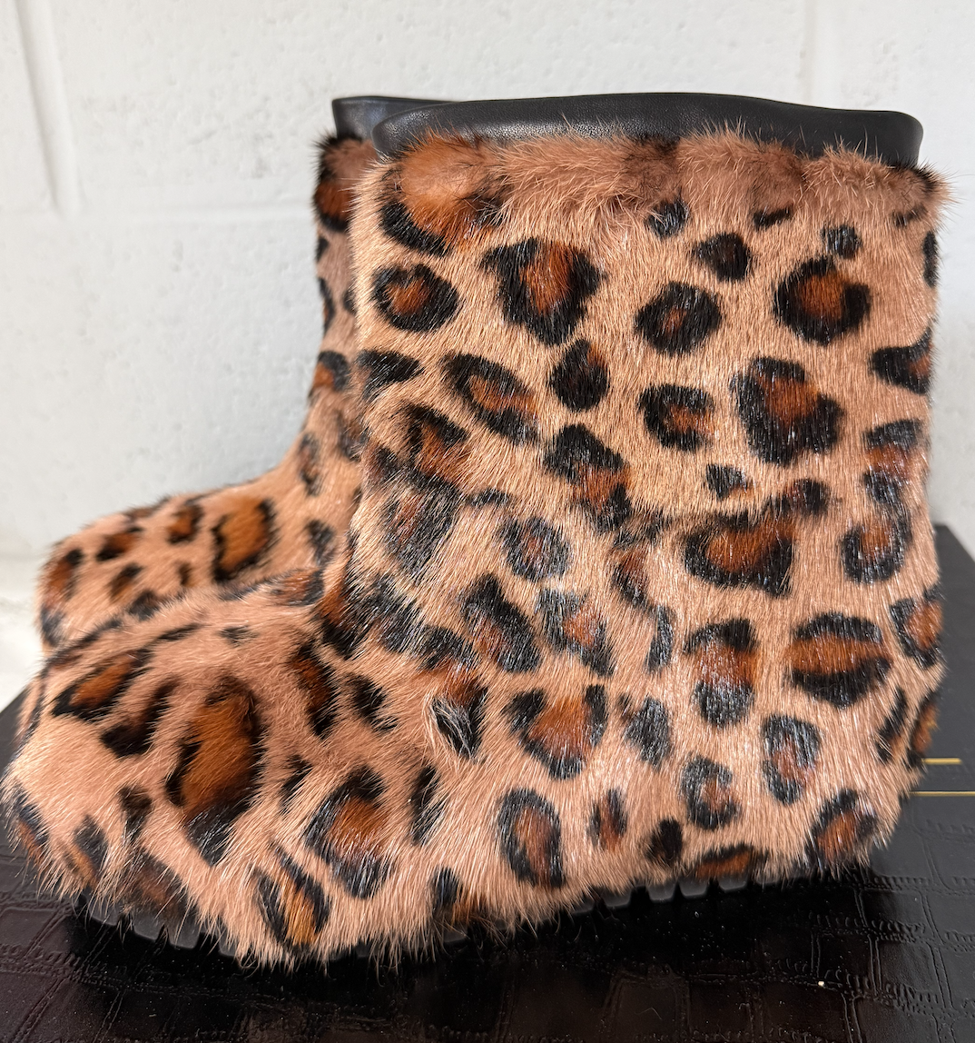 MINK LEOPARD FUR BOOTIE (SIZE 39)