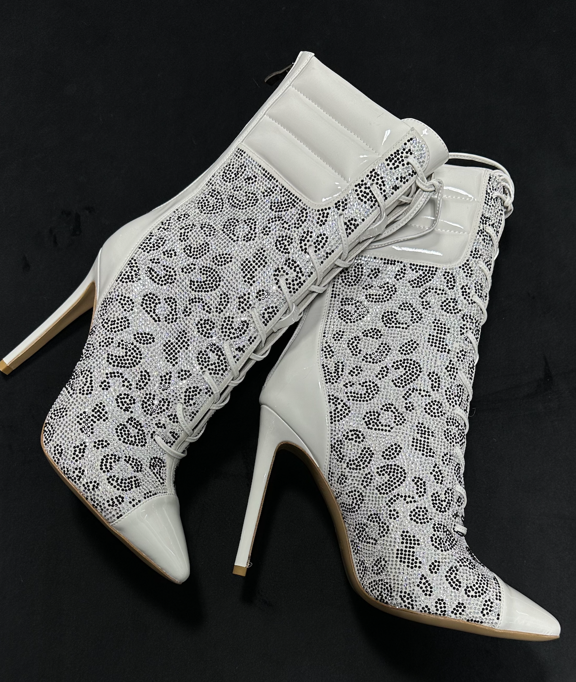 SNOW LEOPARD AXL SIZE 39