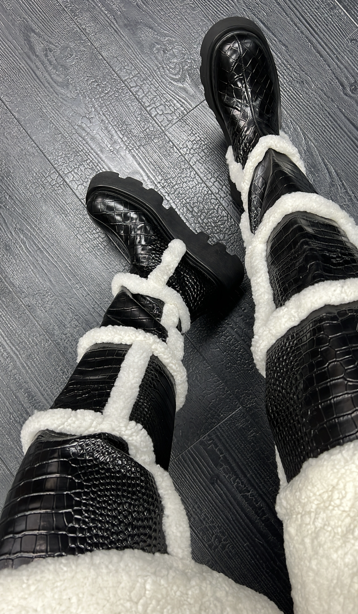 BLACK CROC X SHEARLING THIGH HIGH FLAT BOOT (39 W)