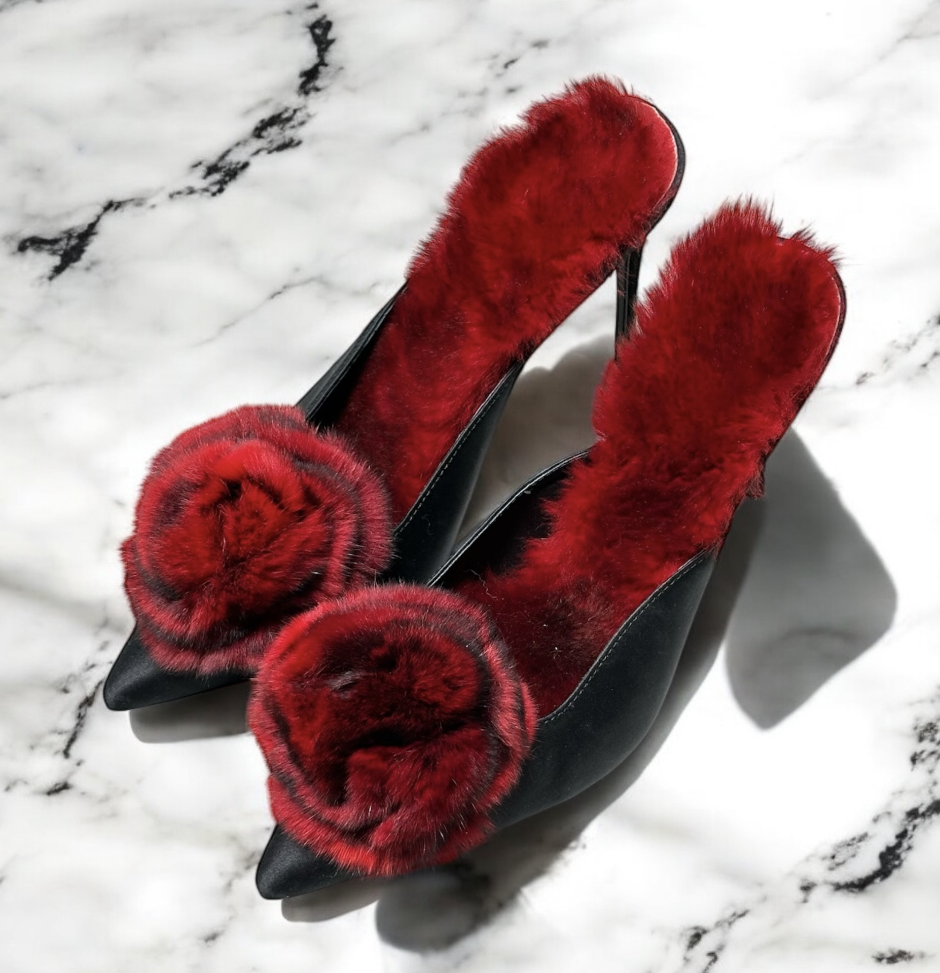 CHINCHILLA ROSE (BLACK SATIN) 8.5 US